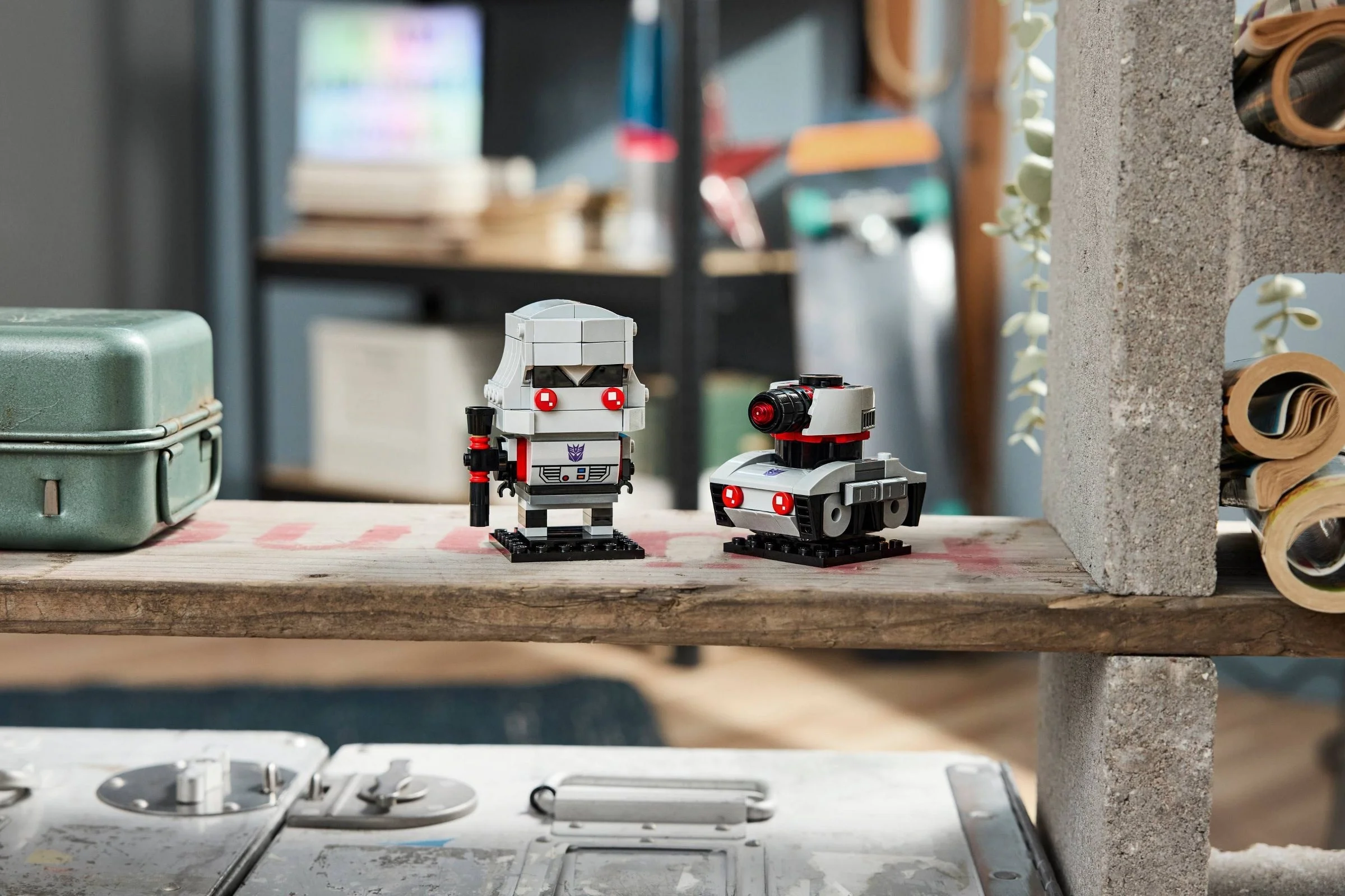 LEGO® 40924 Megatron jako robot i pojazd - zdjęcie 14