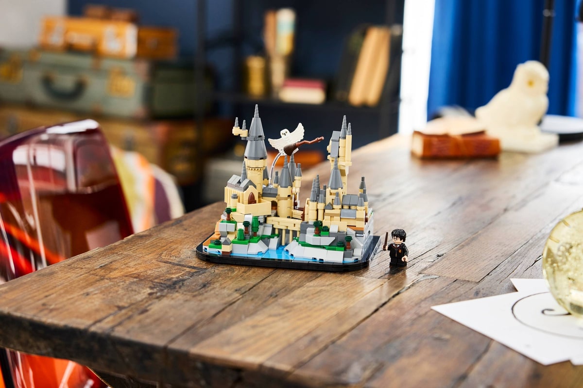LEGO® 40975 Minizamek Hogwart - zdjęcie 5