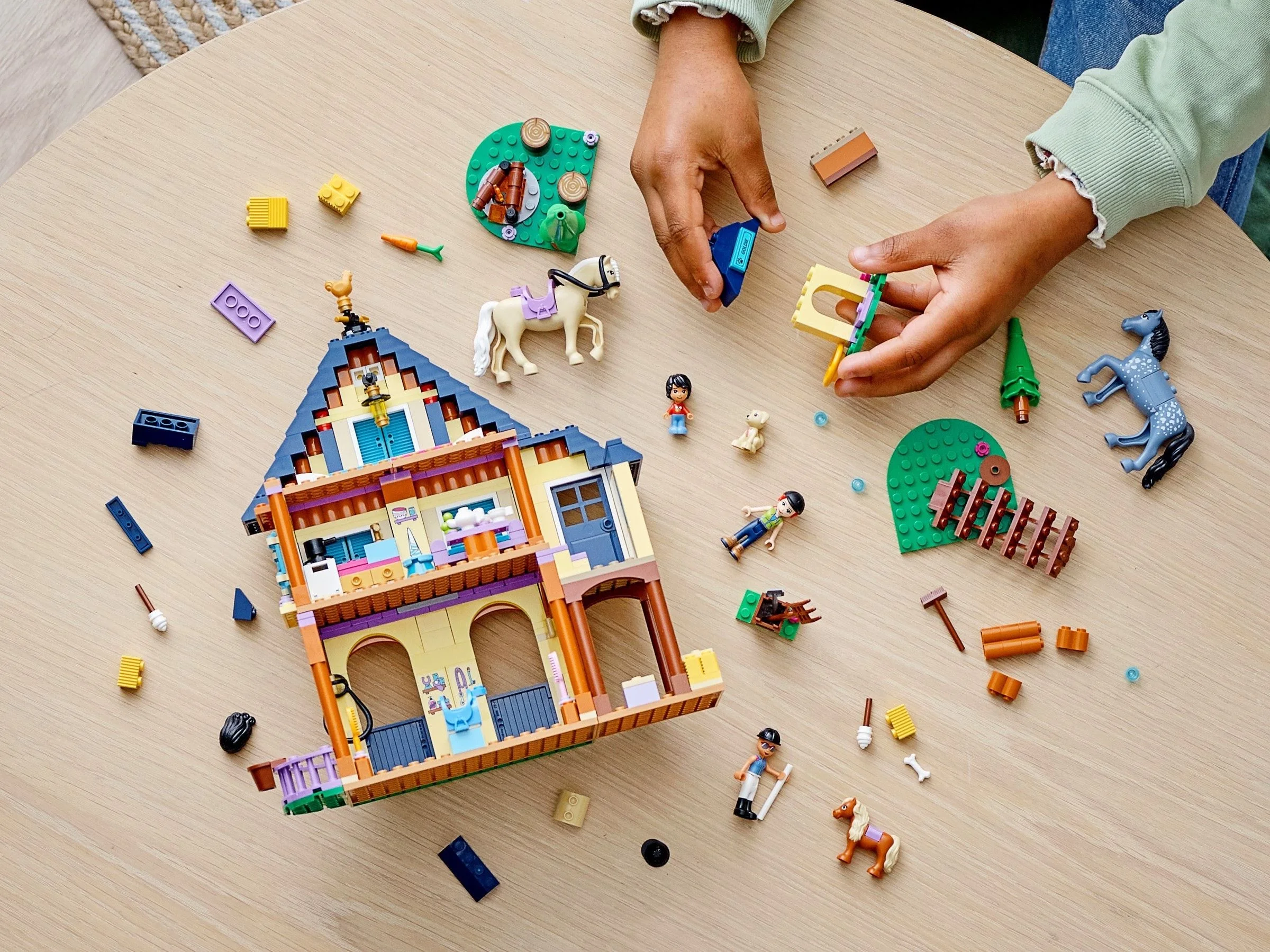 LEGO® 41683 Leśne centrum jeździeckie - zdjęcie 14
