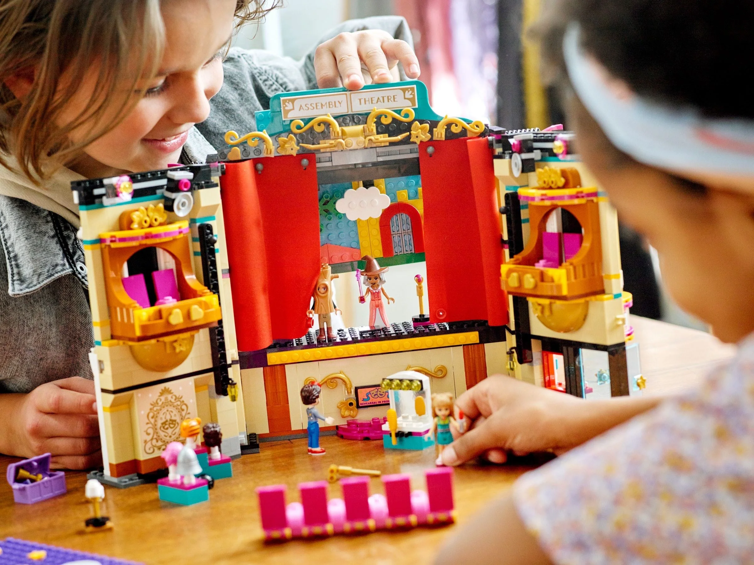 LEGO® 41714 Szkoła aktorska Andrei - zdjęcie 9