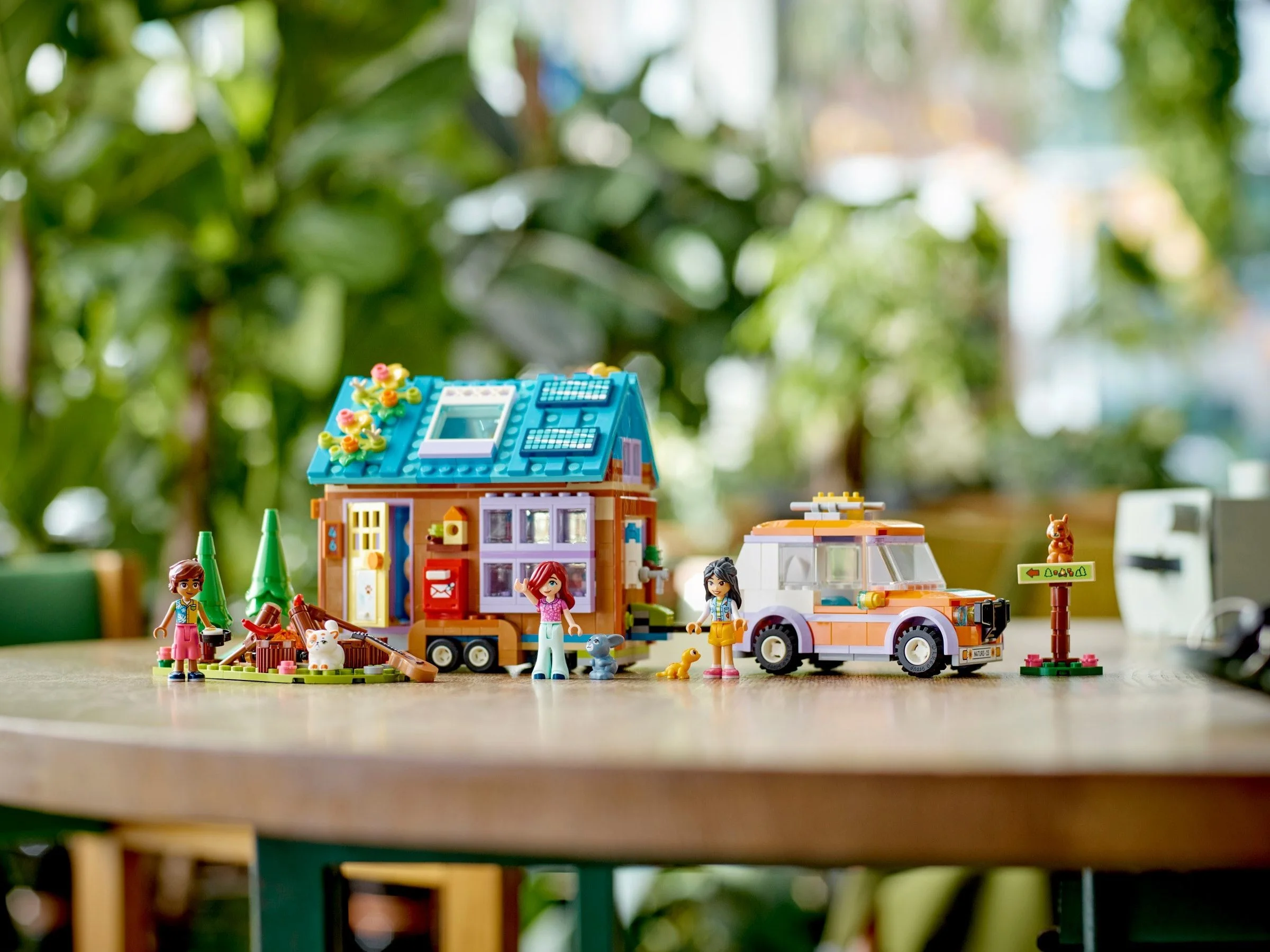 LEGO® 41735 Mobilny Domek na Kółkach z Samochodem P - zdjęcie 6