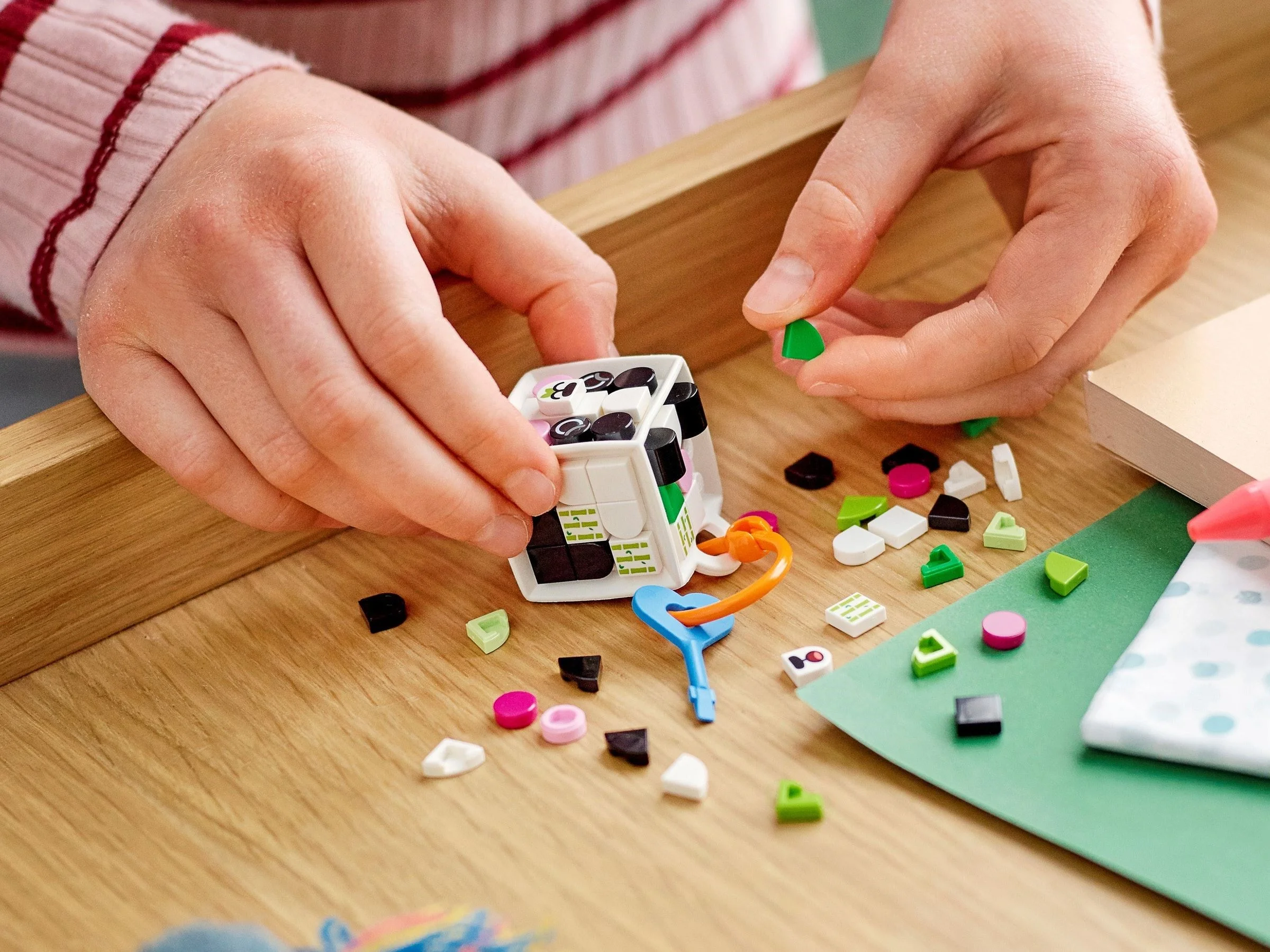 LEGO® 41930 Zawieszka z pandą - zdjęcie 5
