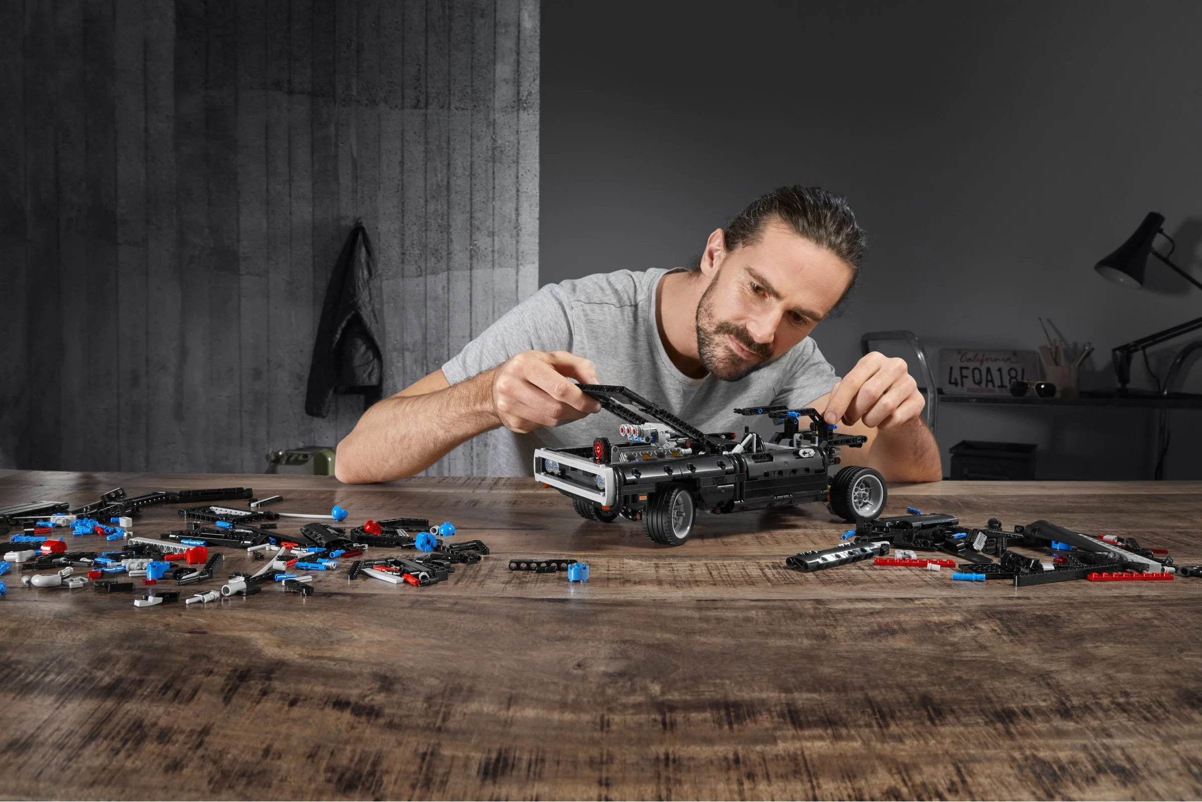 LEGO® 42111 Klocki Lego Technic Dom's Dodge Charger - zdjęcie 8