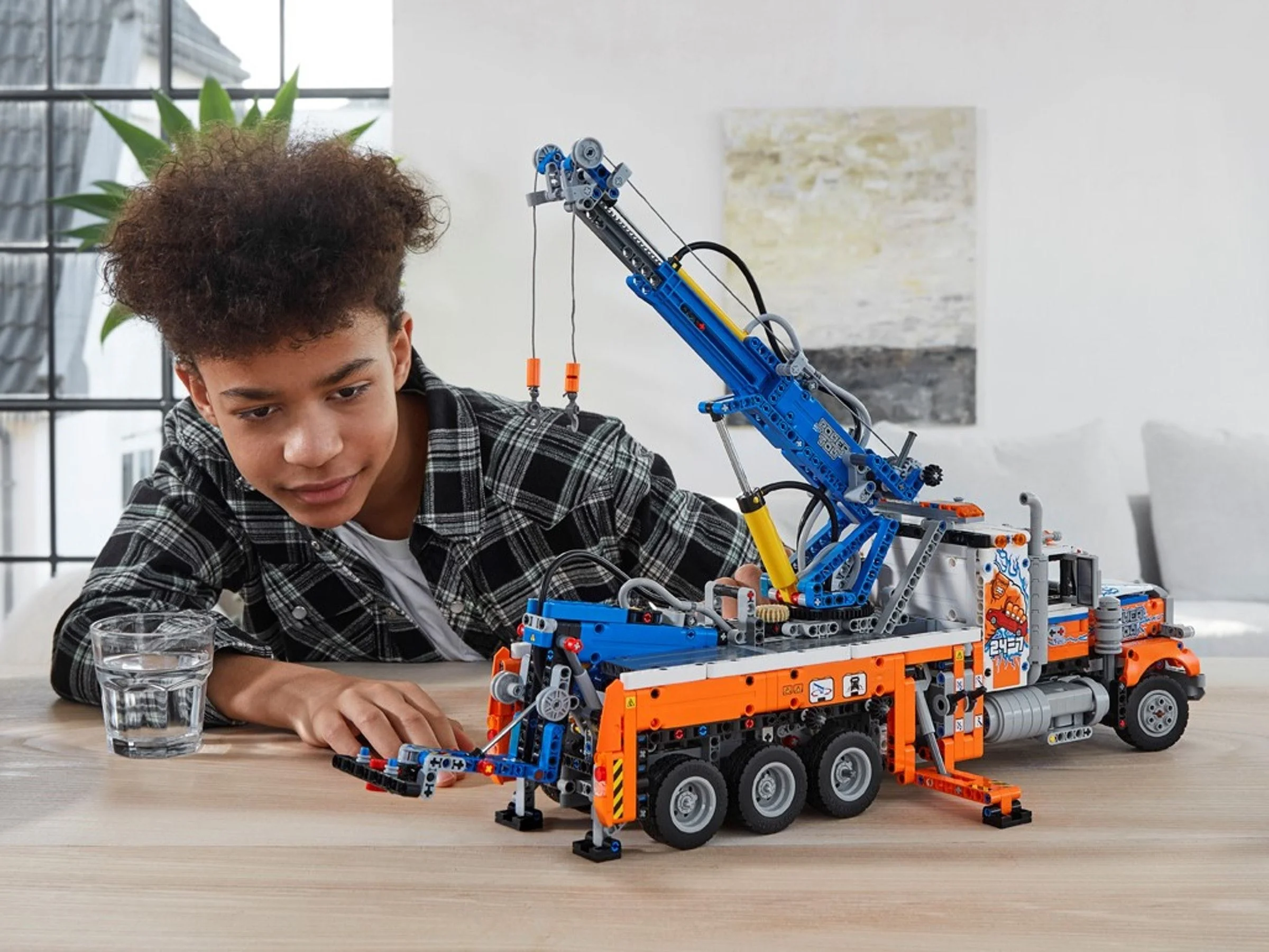 LEGO® 42128 Ciężki samochód pomocy drogowej - zdjęcie 15