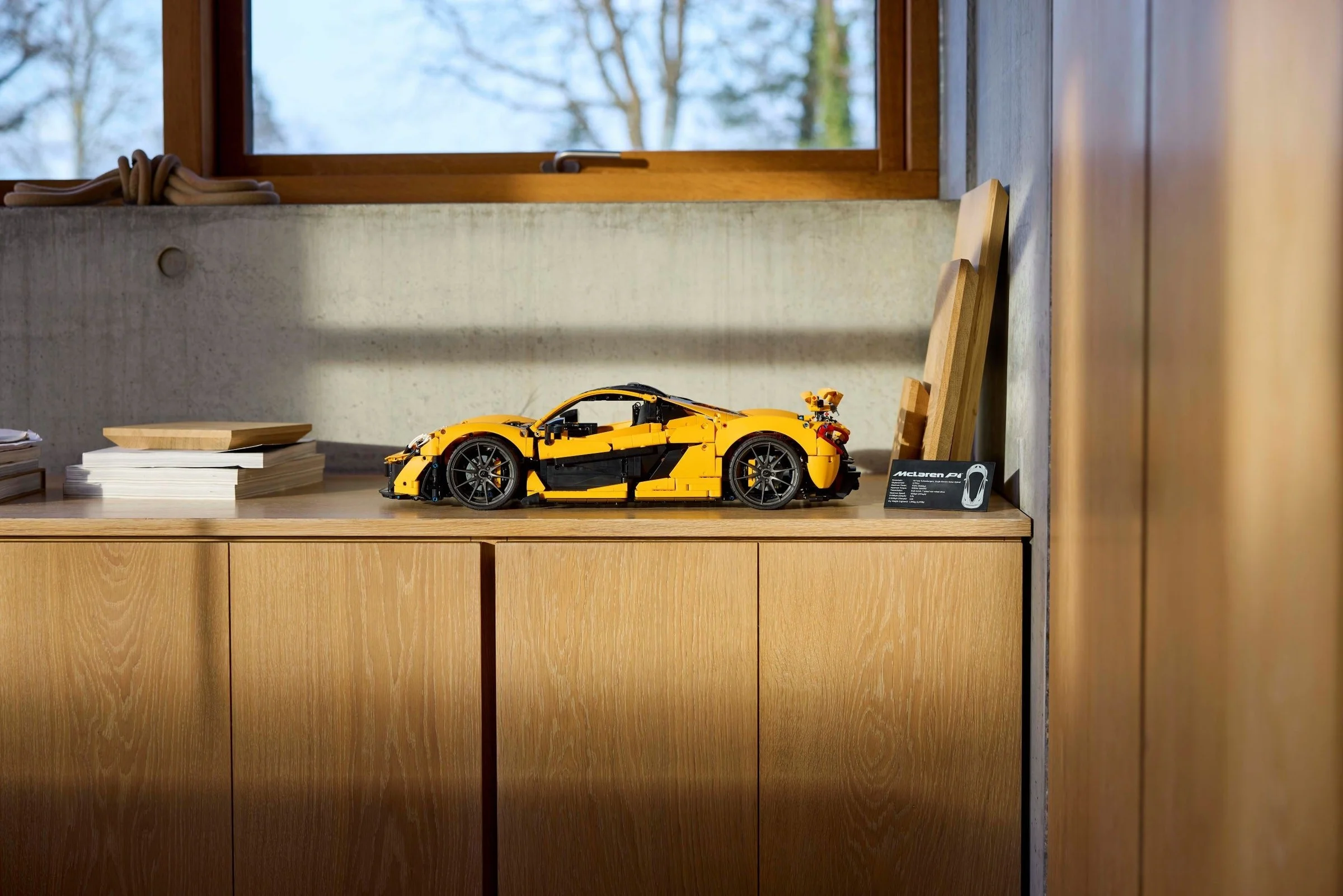LEGO® 42172 Mclaren P1 na Dzień Ojca Fana Hipersamochodów - zdjęcie 3