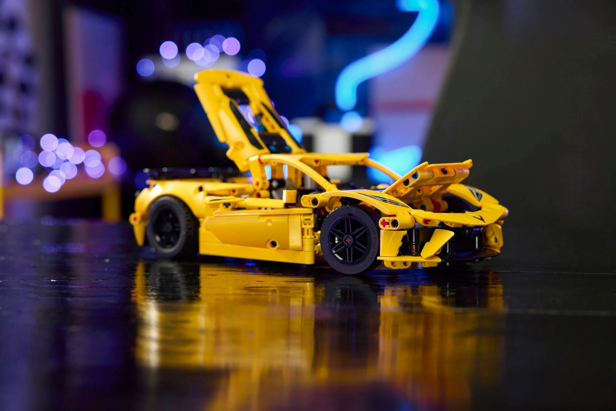 LEGO® 42205 Klocki Lego Technic Chevrolet Corvette Stingray - zdjęcie 5