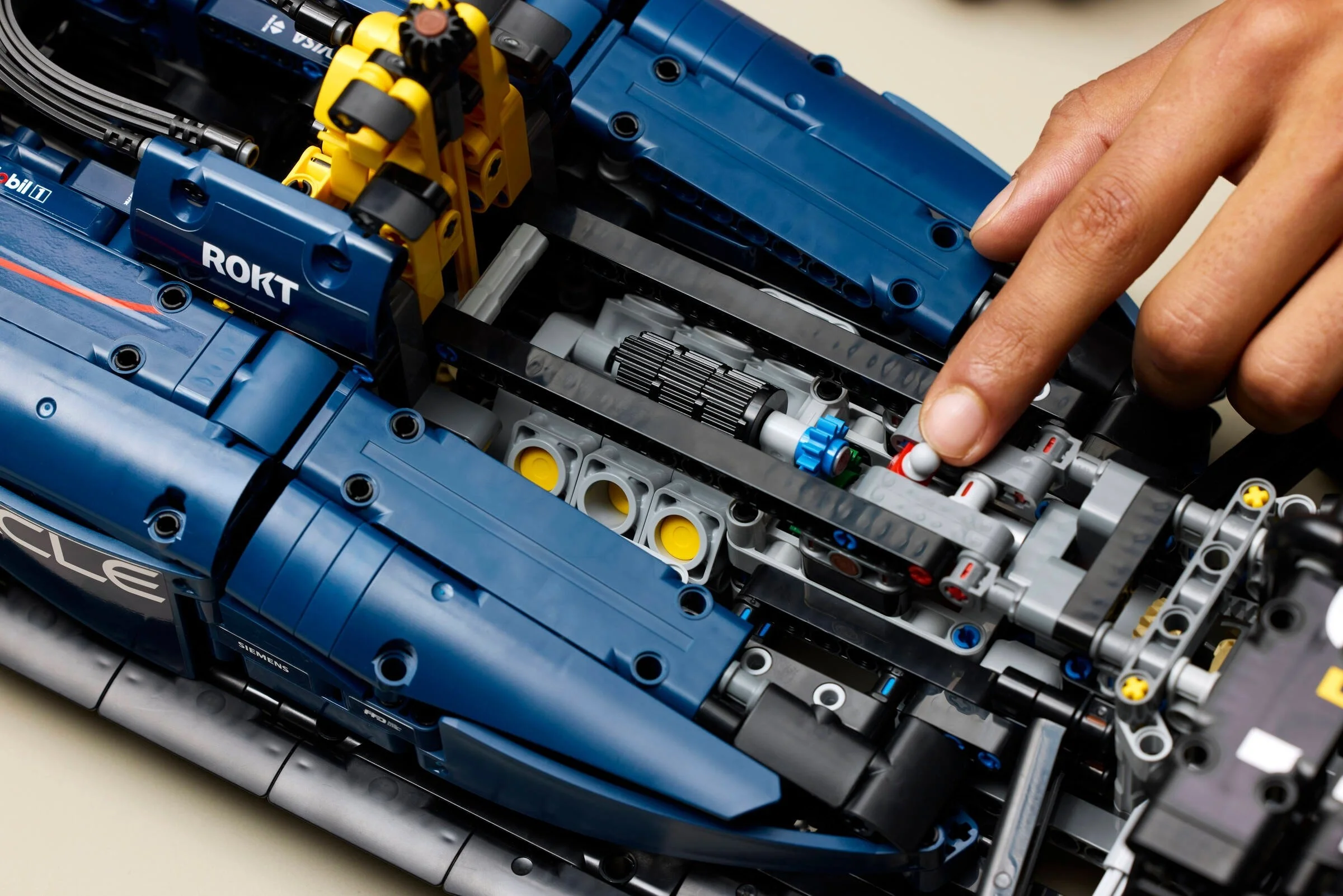 LEGO® 42206 Bolid F1 Oracle Red Bull Racing RB20 - zdjęcie 7