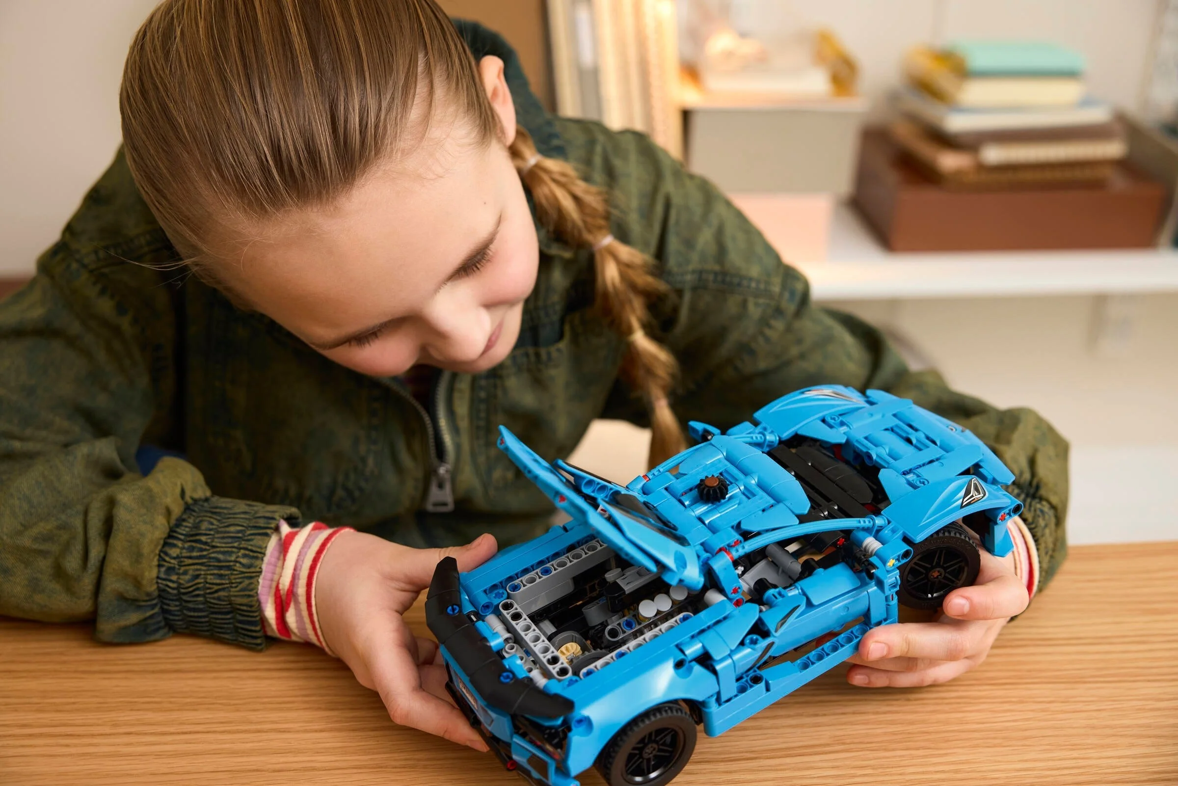 LEGO® 42217 Niebieski Chevrolet Corvette Stingray - zdjęcie 8