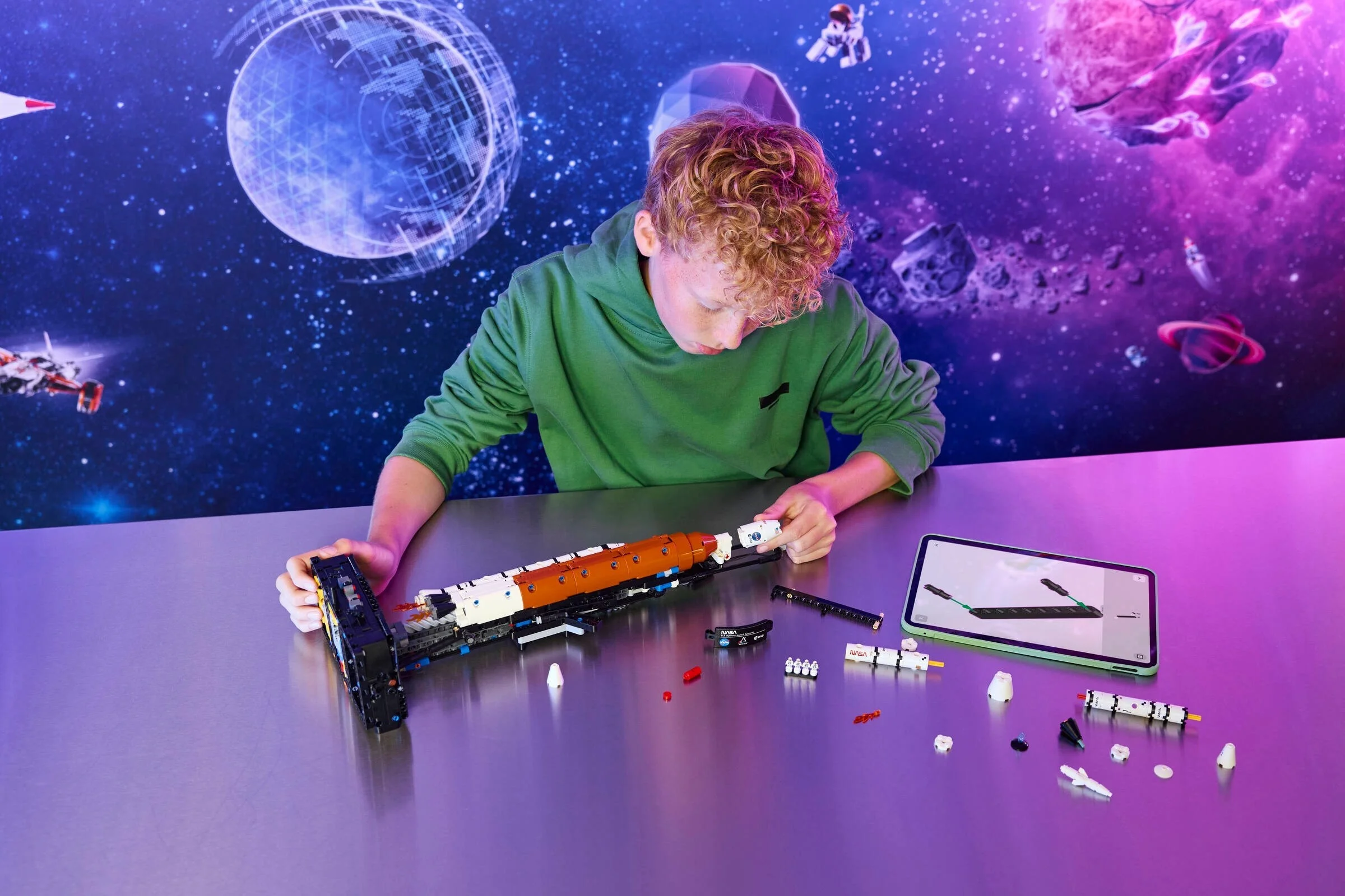 LEGO® 42221 Rakieta SLS Nasa Artemis - zdjęcie 5