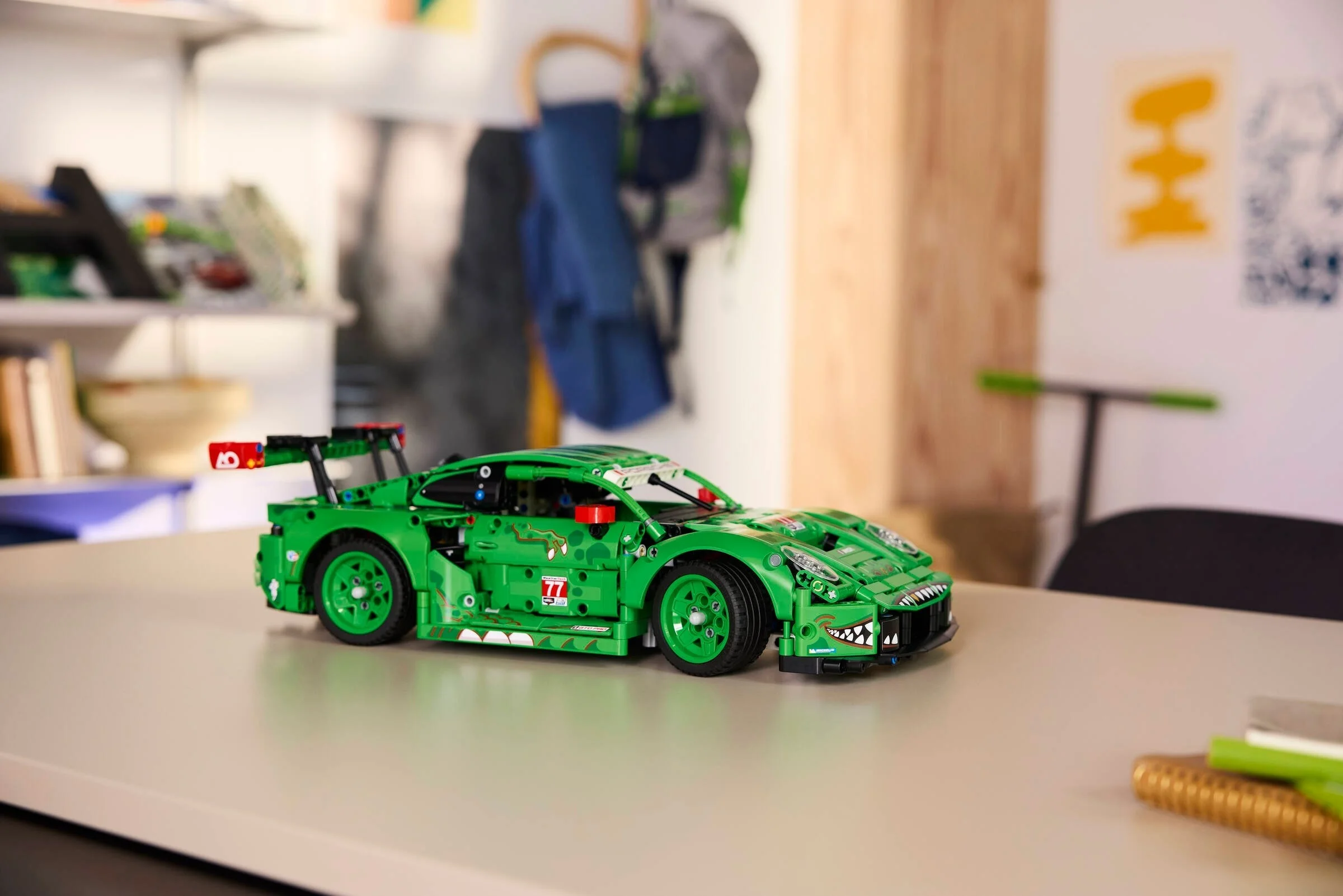 LEGO® 42224 Samochód Porsche 911 GT3 R Rexy Ao Racing - zdjęcie 10