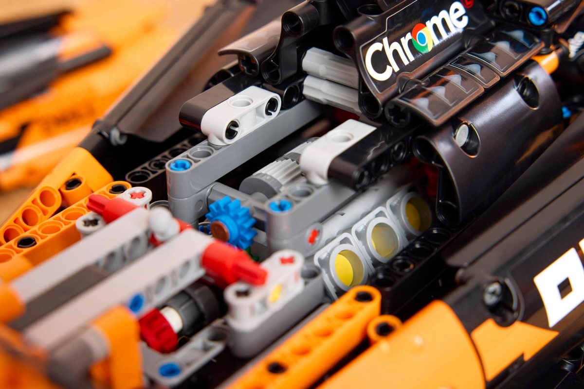 LEGO® 42228 Bolid McLaren MCL39 F1 - zdjęcie 15