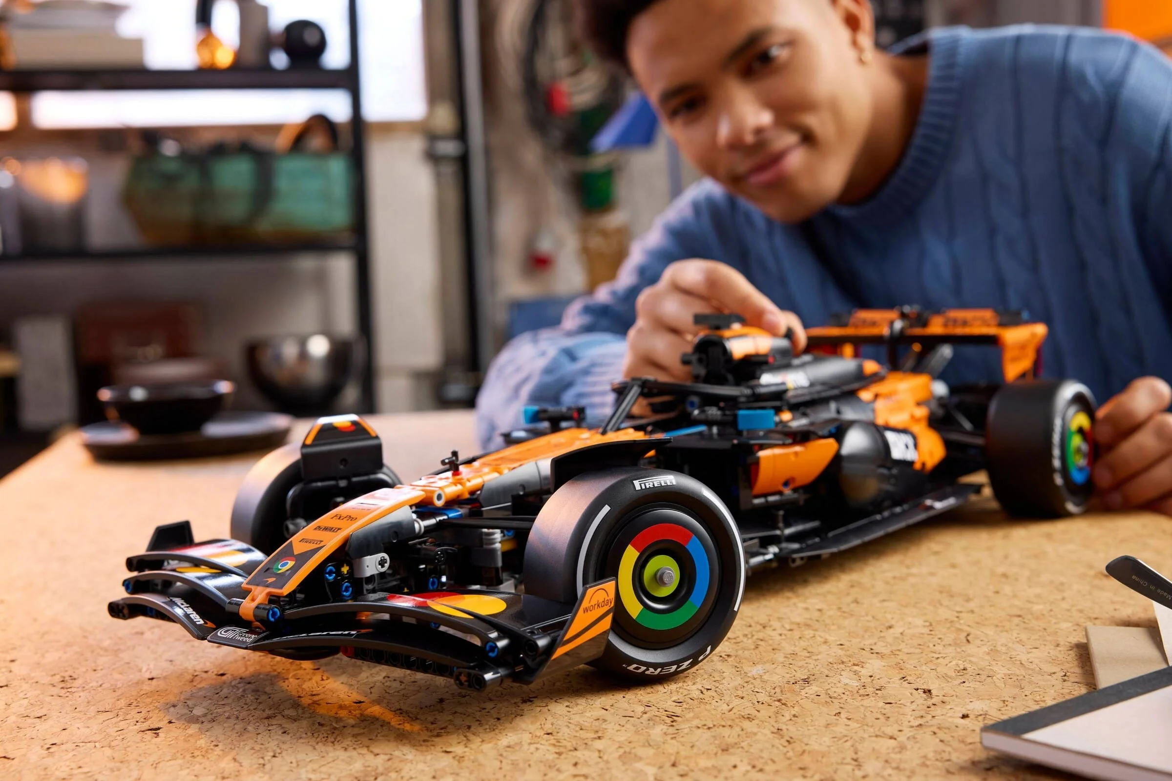 LEGO® 42228 LEGO Technic Bolid McLaren MCL39 F1 - zdjęcie 11