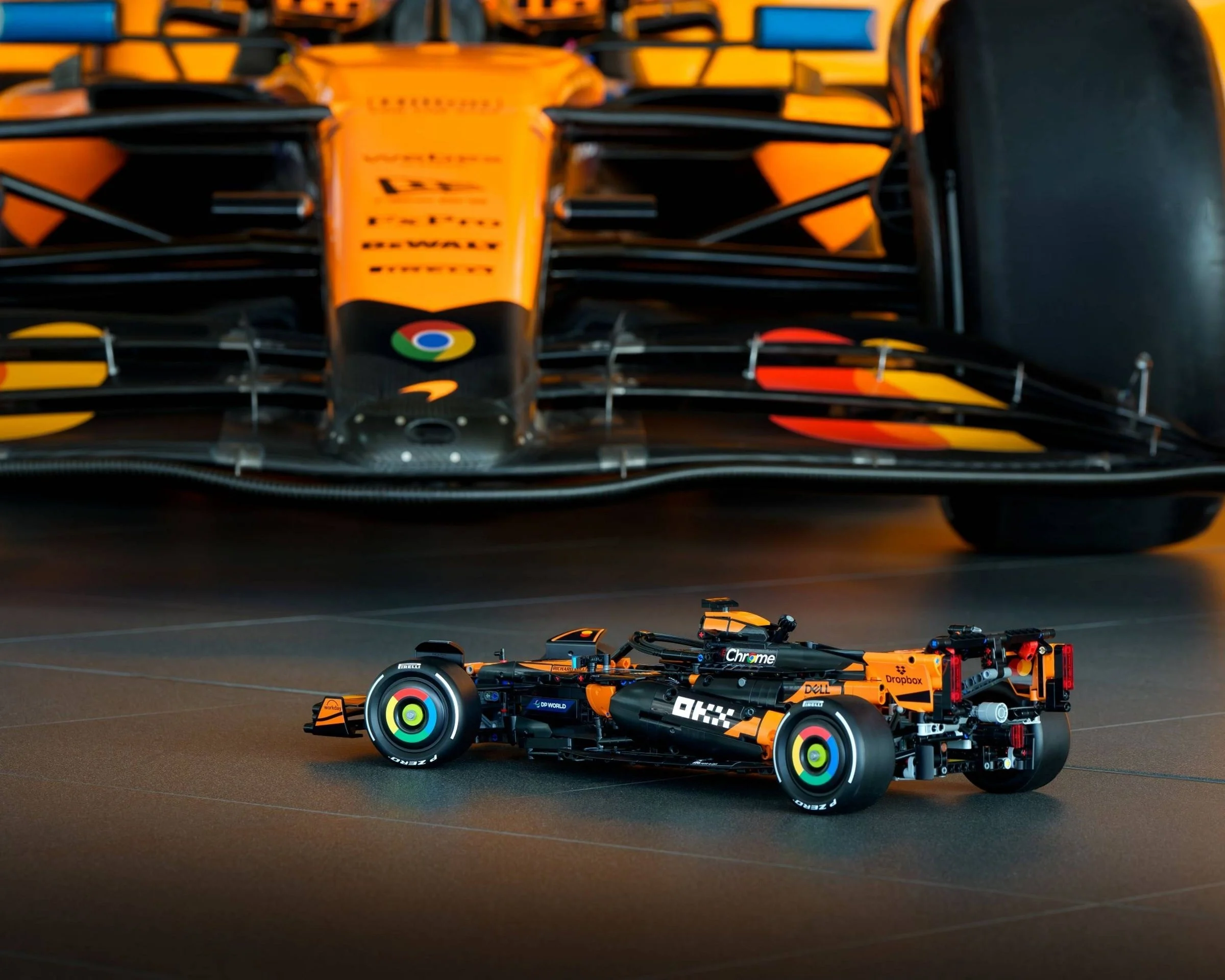 LEGO® 42228 LEGO Technic Bolid McLaren MCL39 F1 - zdjęcie 3
