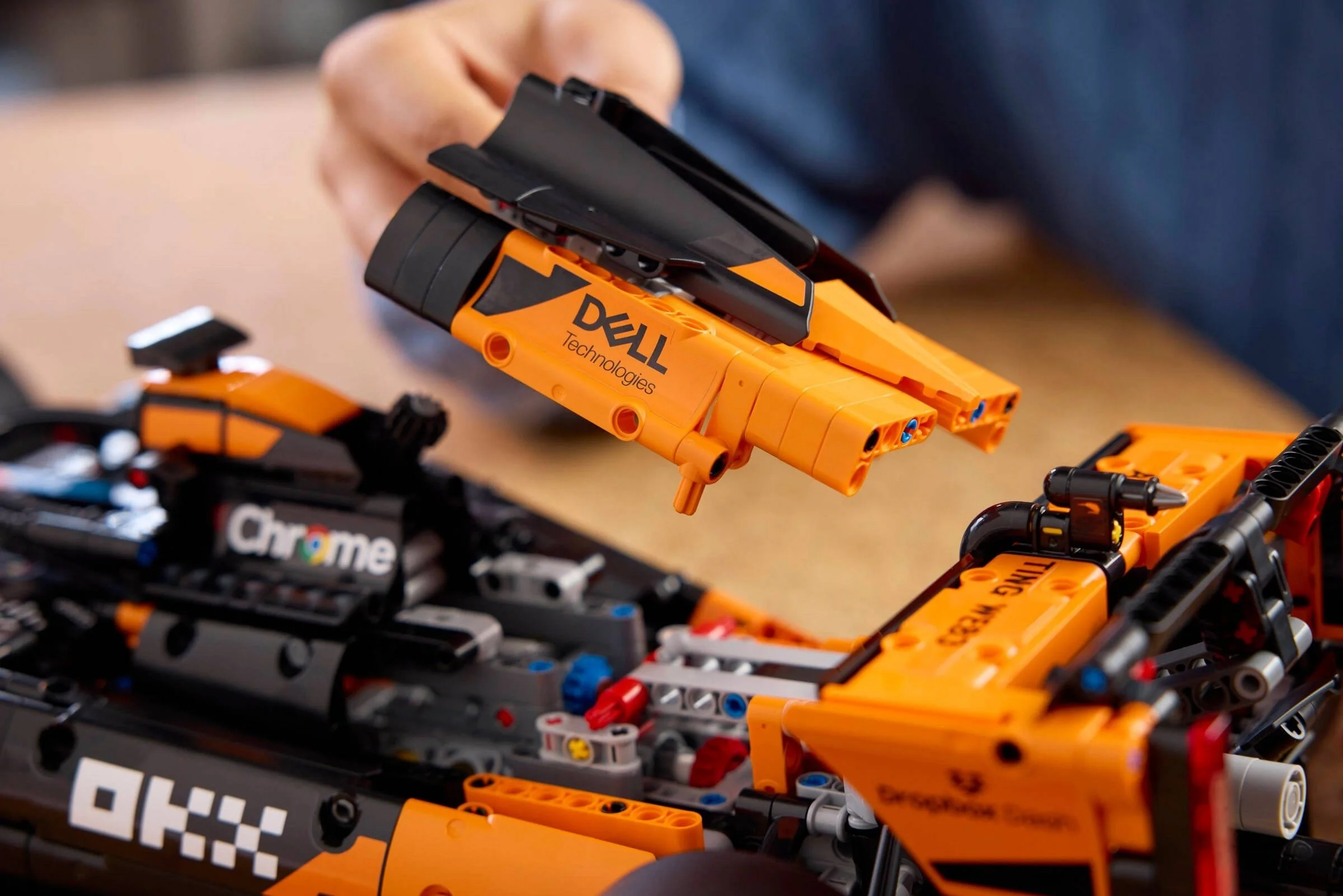 LEGO® 42228 LEGO Technic Bolid McLaren MCL39 F1 - zdjęcie 10