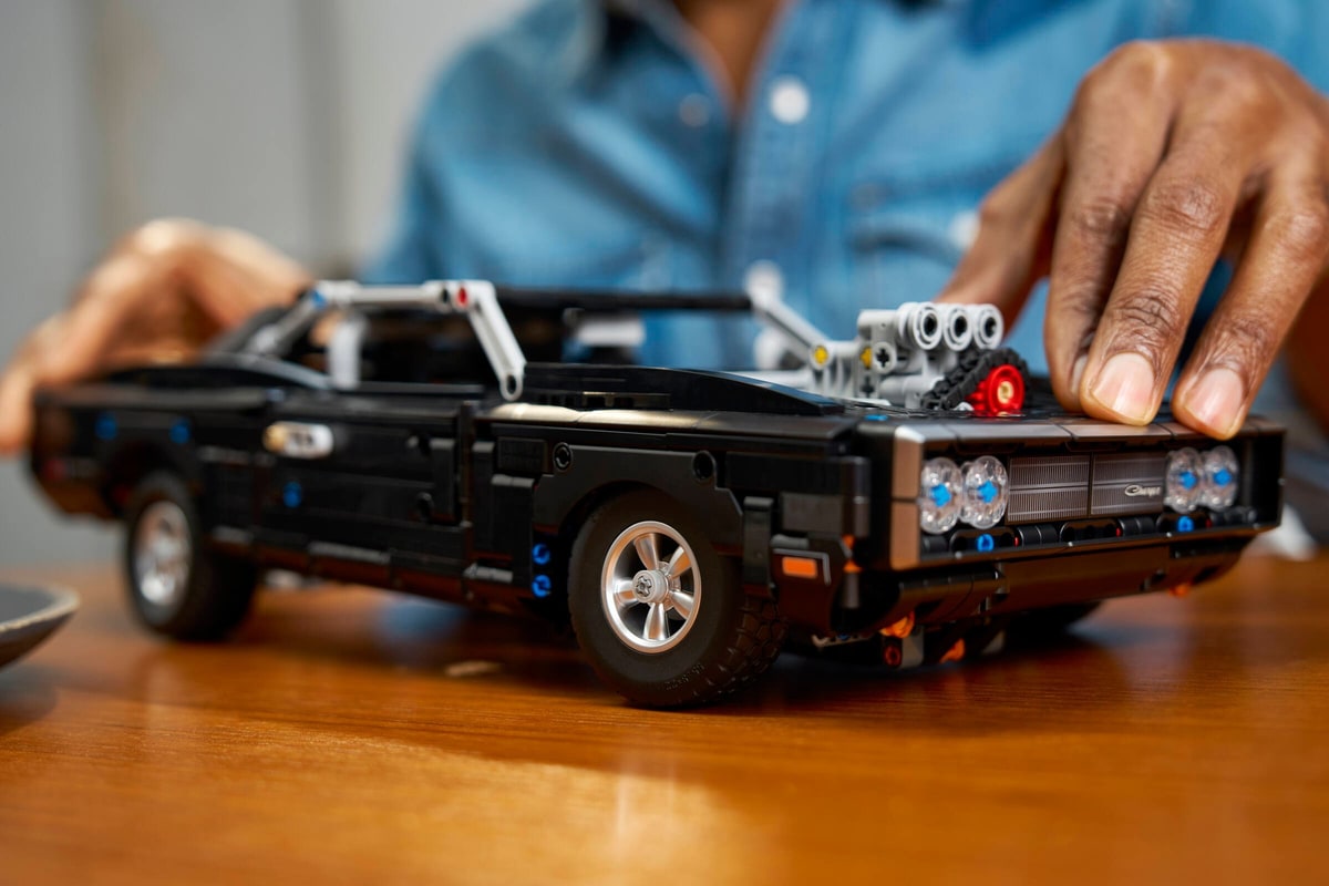 LEGO® 42231 Samochód Fast and Furious Dodge Charger R/T - zdjęcie 16