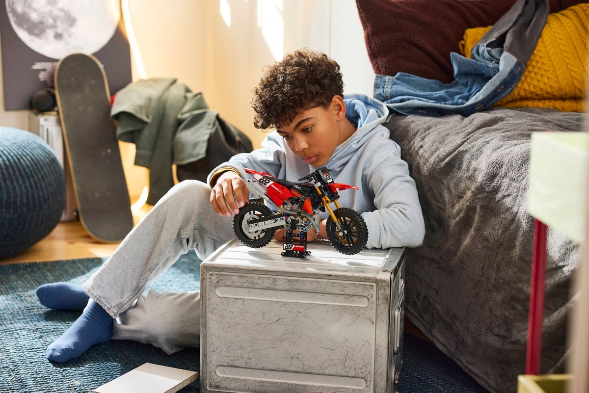LEGO® 42238 Motocykl Ducati Desmo450 MX Factory - zdjęcie 5