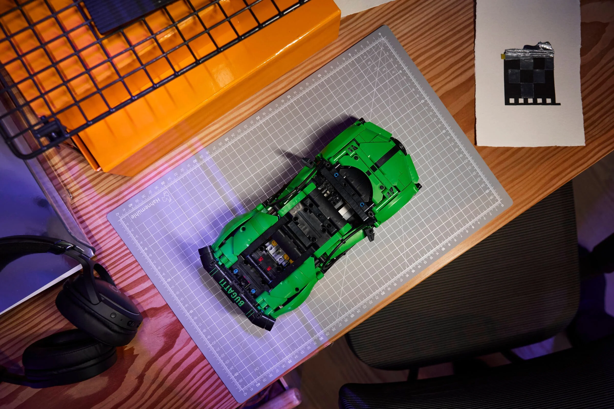 LEGO® 42241 Zielony hipersamochód Bugatti Chiron Pur Sport - zdjęcie 15