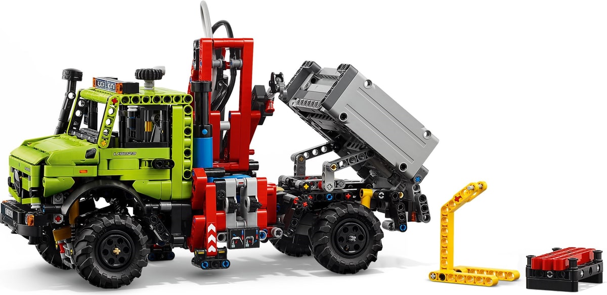 LEGO® 42242 Mercedes-Benz Unimog U 5023 z dźwigiem - zdjęcie 20
