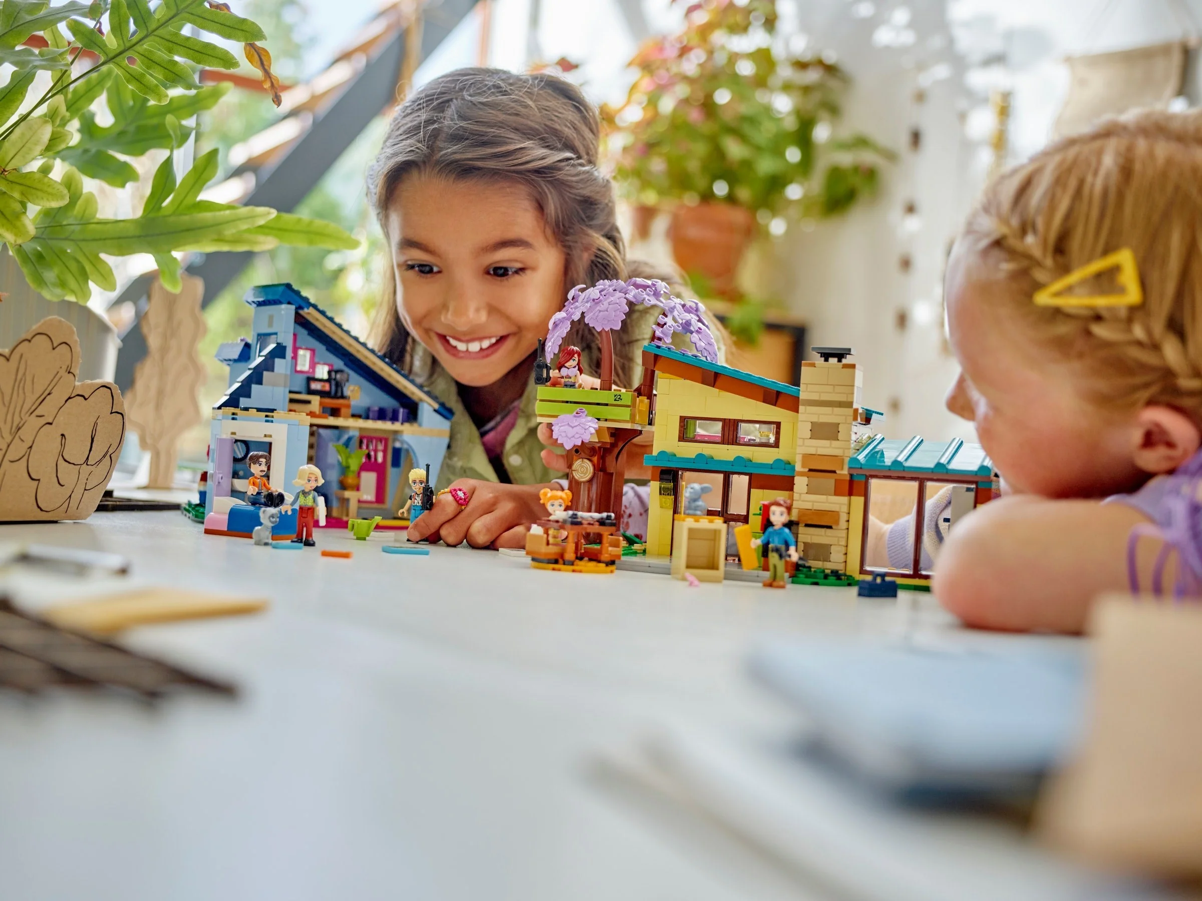 LEGO® 42620 Dom rodzinny Olly’ego i Paisley - zdjęcie 6