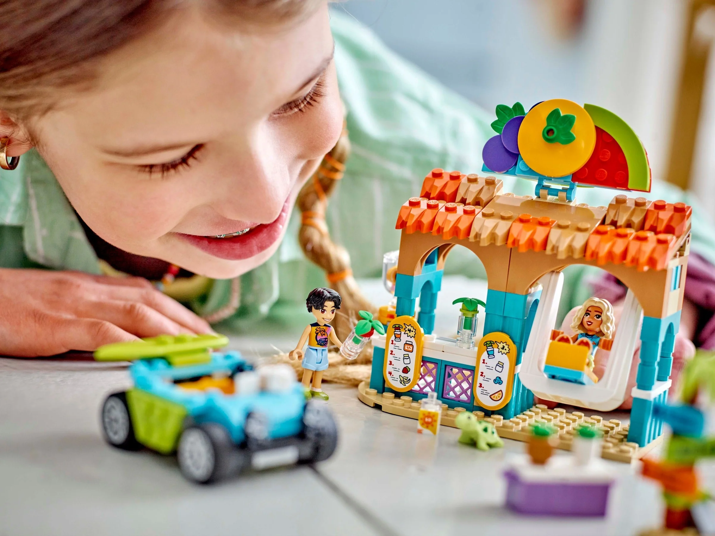 LEGO® 42625 Plażowa budka z koktajlami - zdjęcie 9