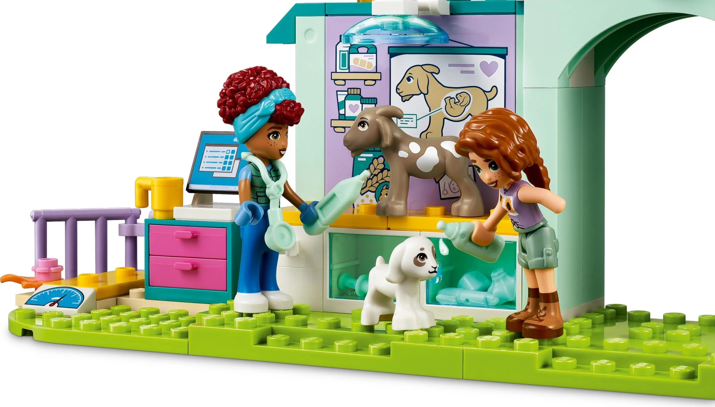 LEGO® 42632 Lecznica dla Zwierząt Gospodarskich Weterynarz - zdjęcie 7
