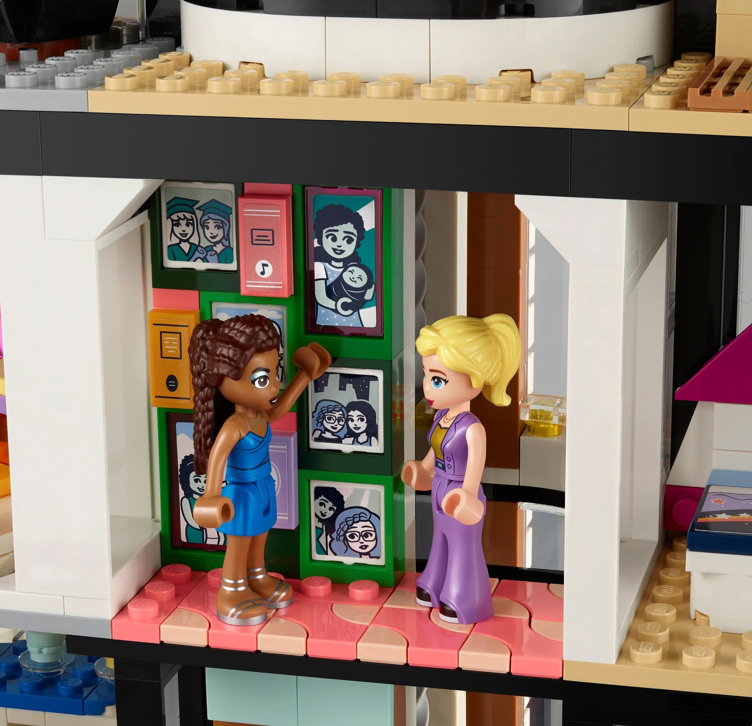 LEGO® 42639 Nowoczesna rezydencja Andrei - zdjęcie 6