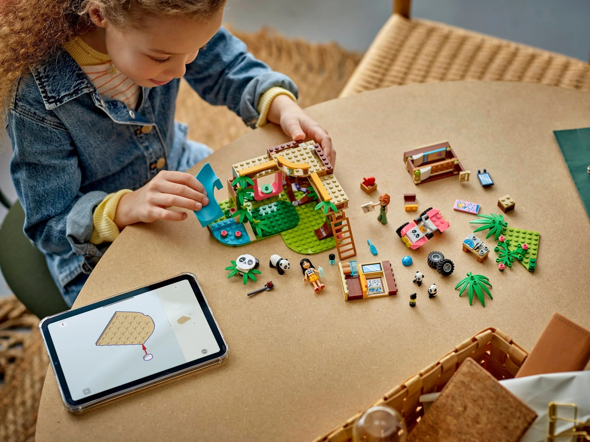 LEGO® 42648 Opieka nad pandami w rezerwacie - zdjęcie 7