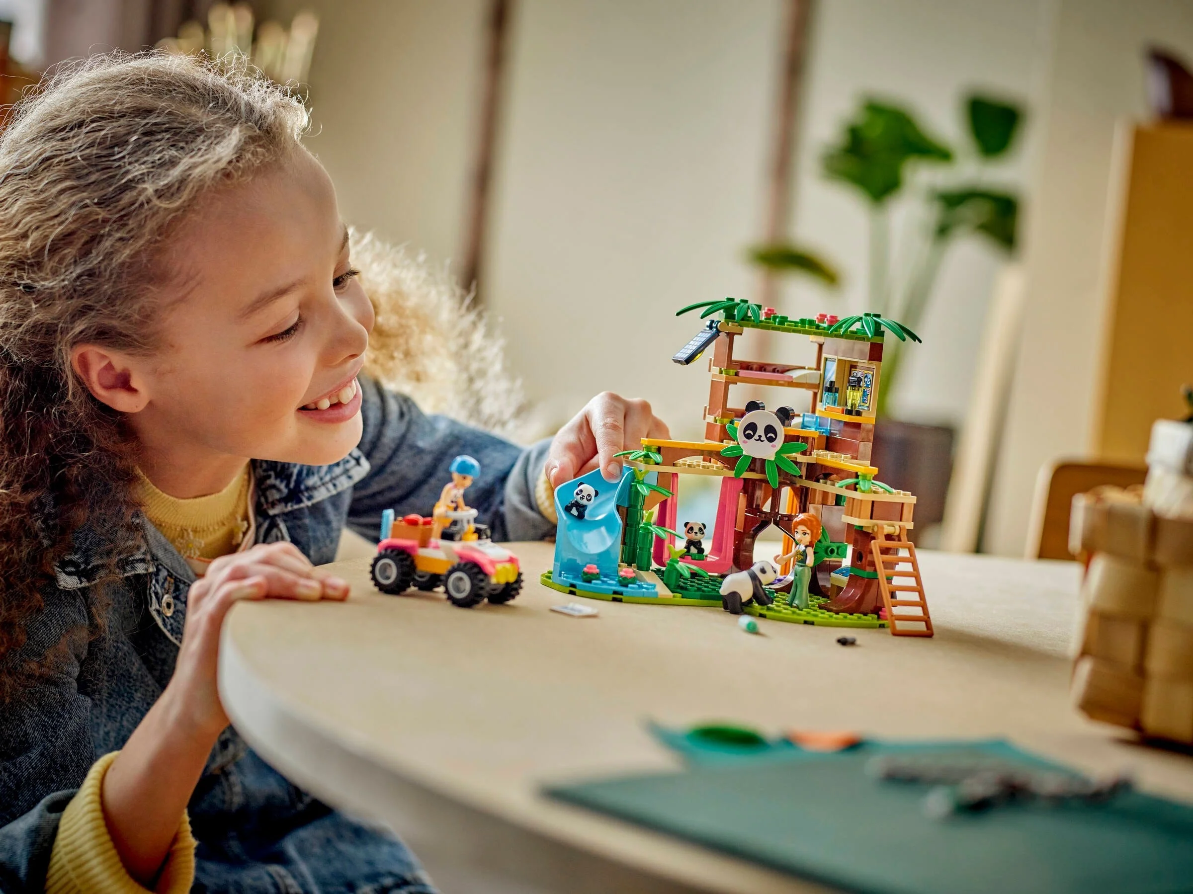 LEGO® 42648 Opieka nad pandami w rezerwacie - zdjęcie 9