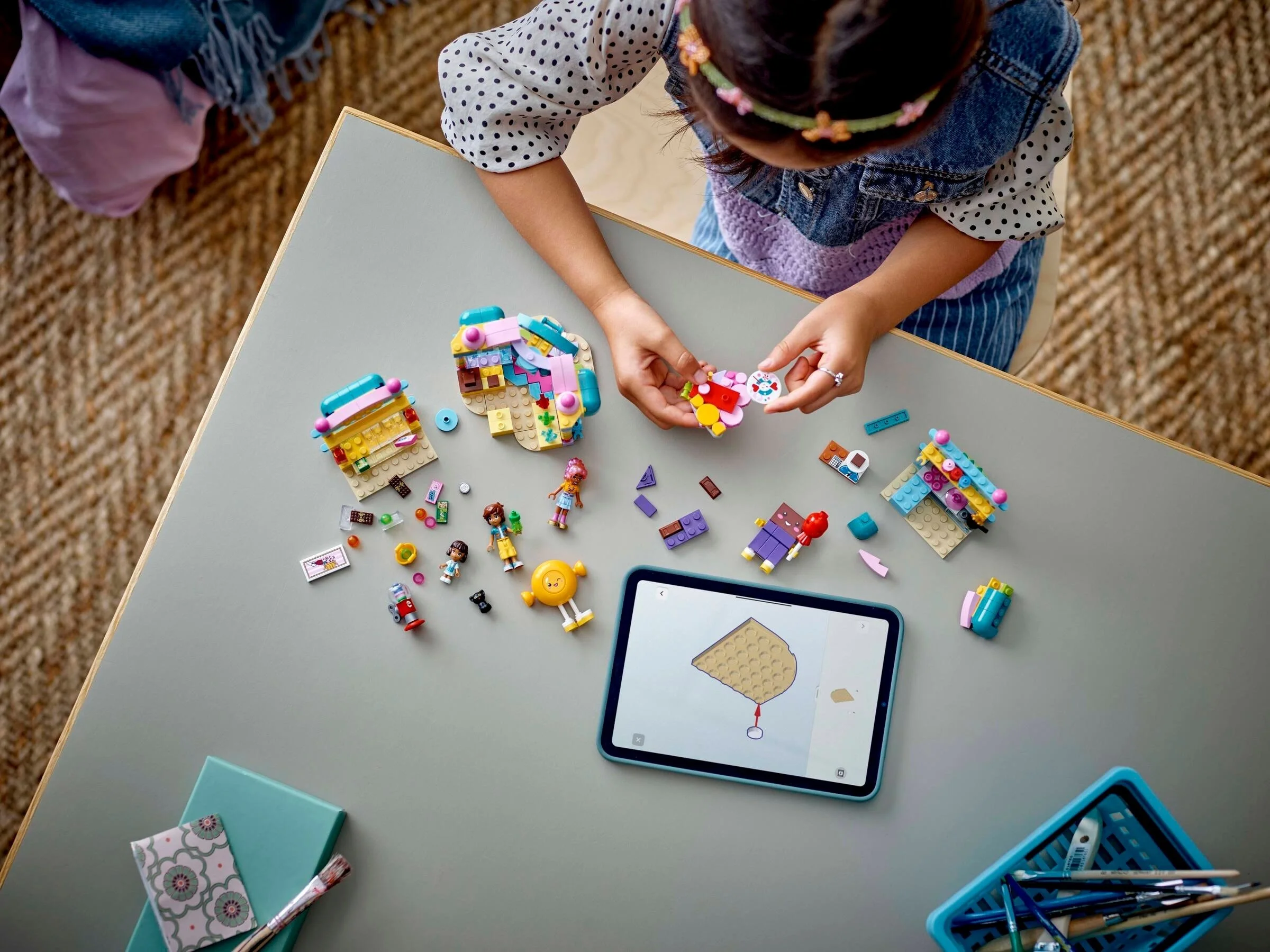 LEGO® 42649 Sklep z cukierkami w Heartlake - zdjęcie 4