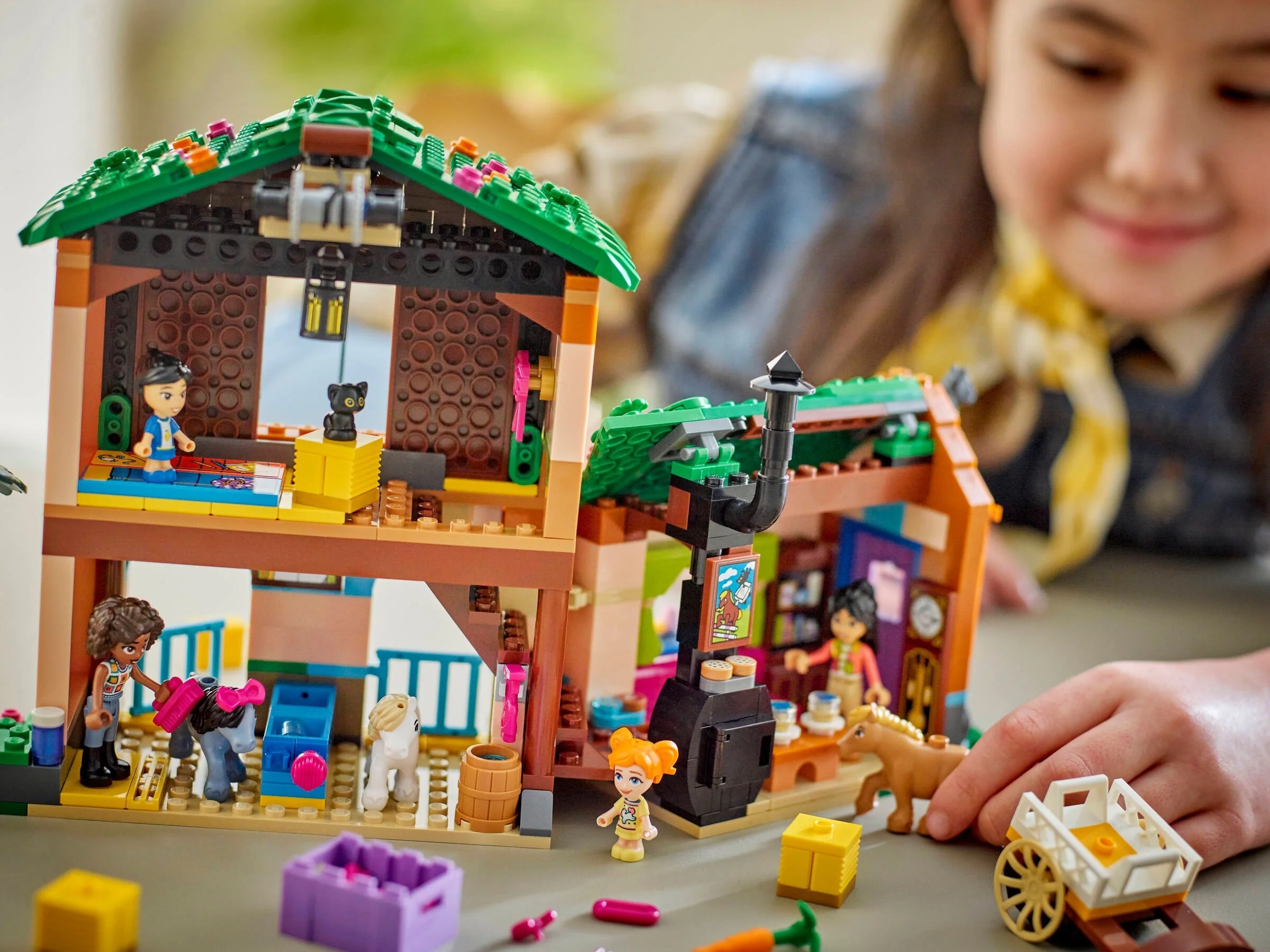 LEGO® 42654 Ranczo kucyków i stajnia - zdjęcie 8