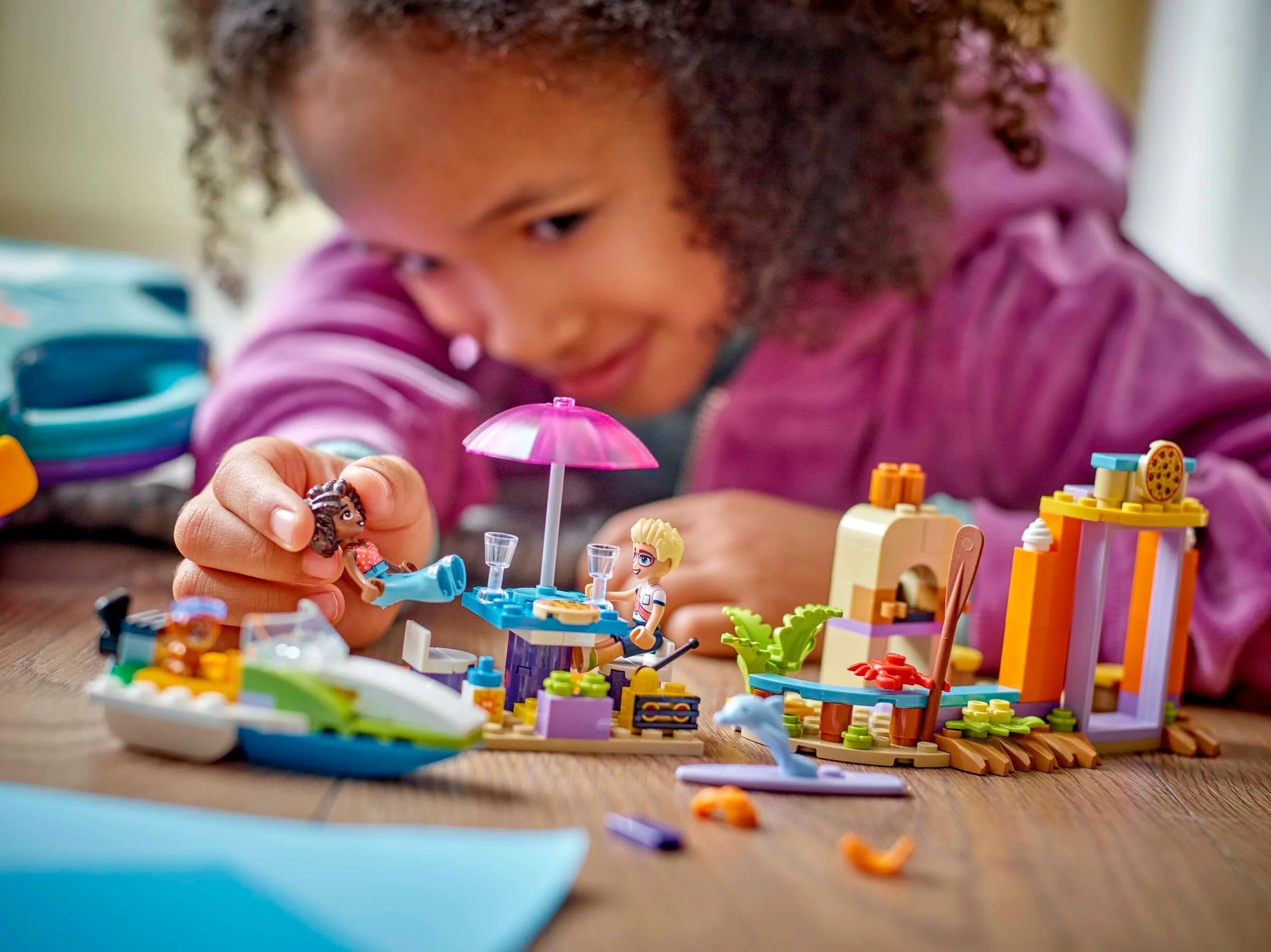 LEGO® 42672 Kreatywna walizka plażowa - zdjęcie 4
