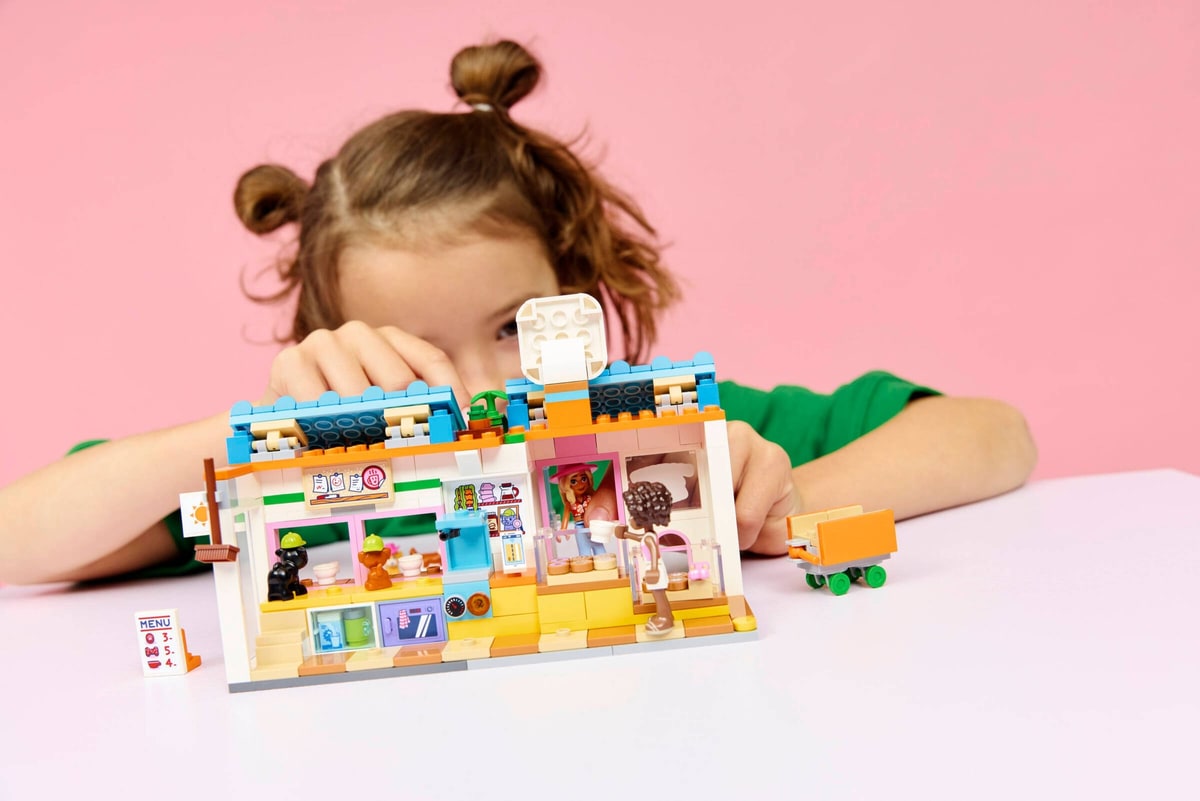 LEGO® 42677 Piekarnia z psimi przysmakami - zdjęcie 12