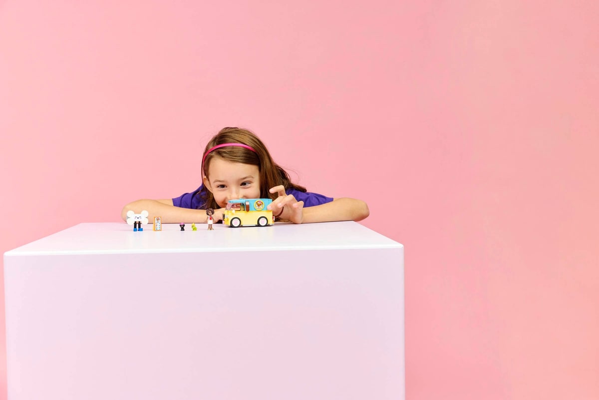 LEGO® 42678 Furgonetka z akcesoriami dla zwierząt - zdjęcie 14