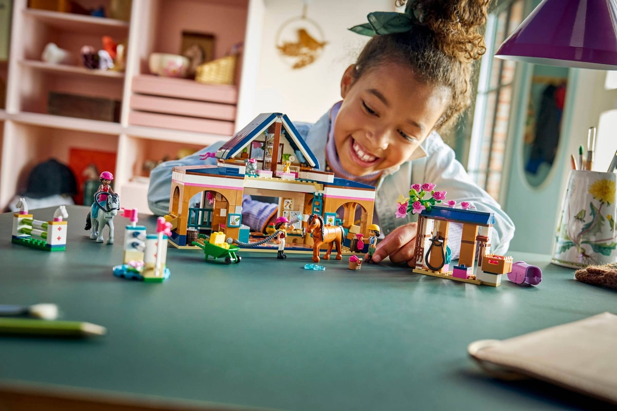 LEGO® 42688 Stadnina i szkółka jeździecka - zdjęcie 12