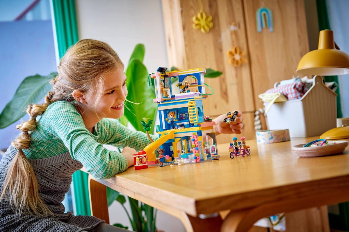 LEGO® 42689 Domek klubu przyjaciół z Heartlake - zdjęcie 12