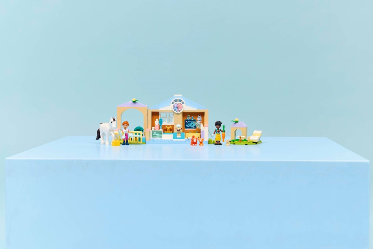 LEGO® 42696 Lecznica dla zwierząt - zdjęcie 14