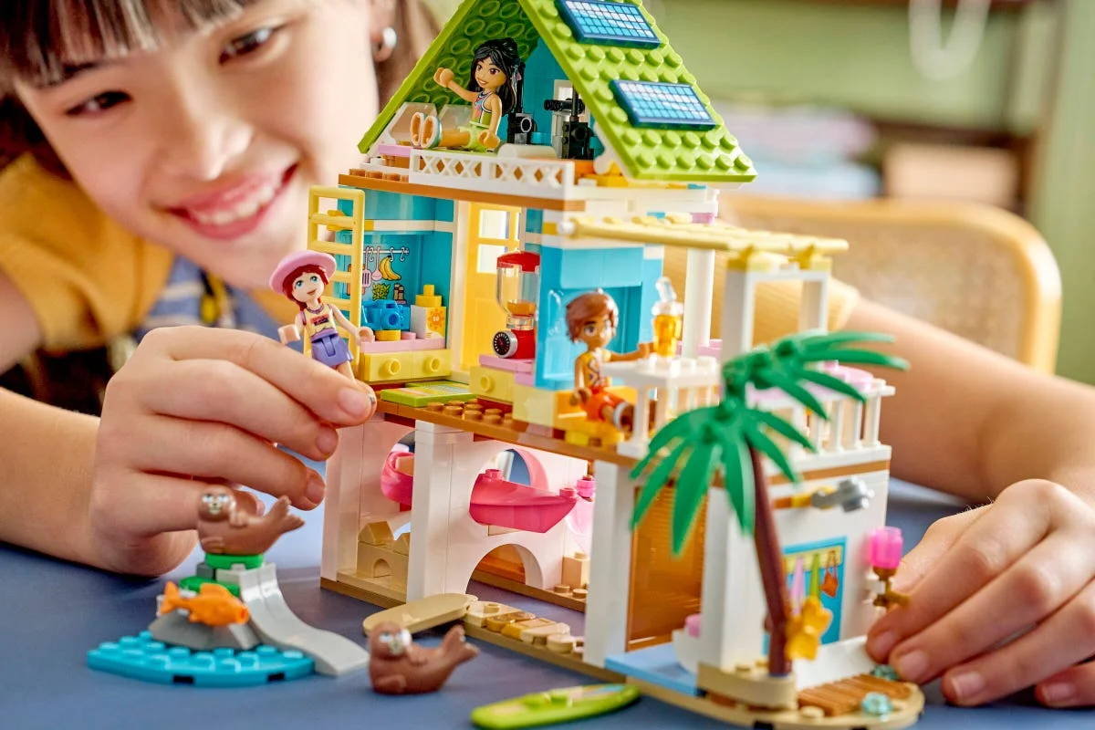 LEGO® 42699 Domek na plaży z fokami - zdjęcie 9