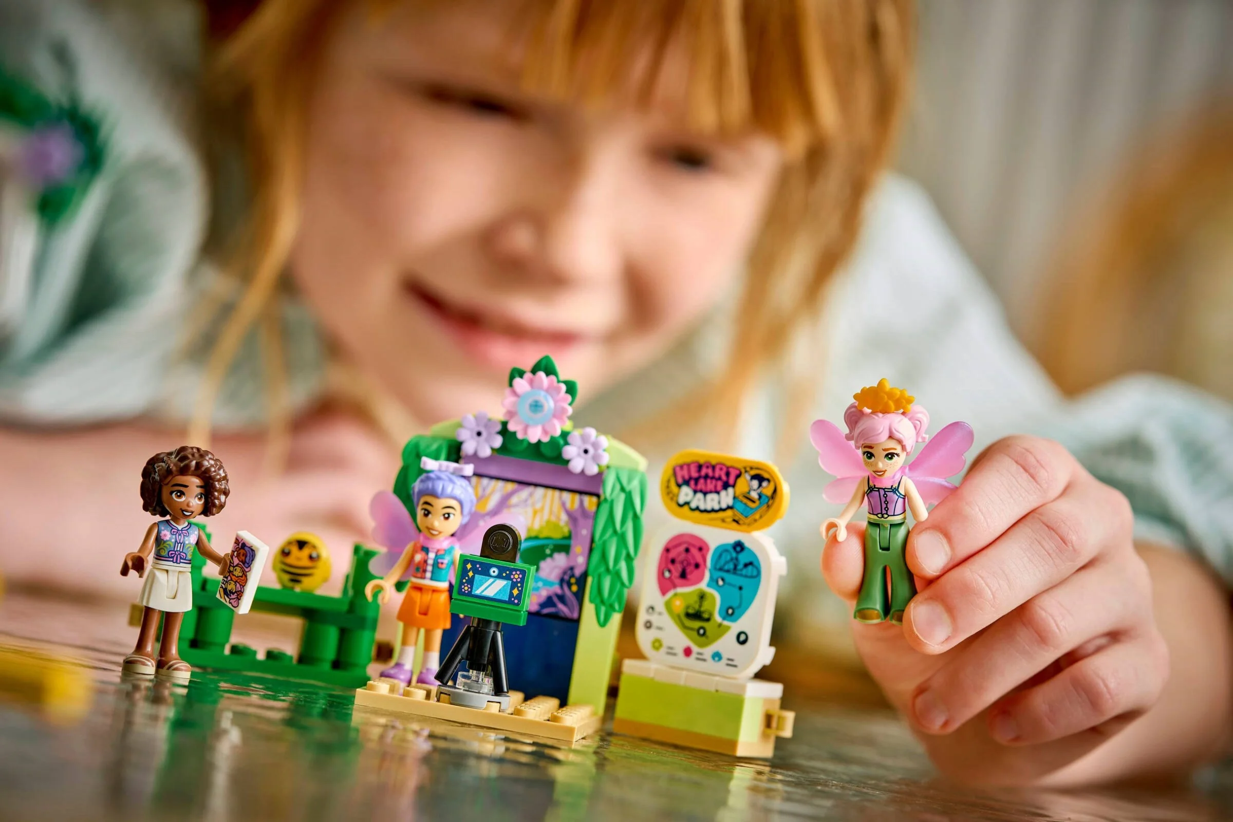 LEGO® 42702 Wróżkowa karuzela z kwiatami - zdjęcie 10