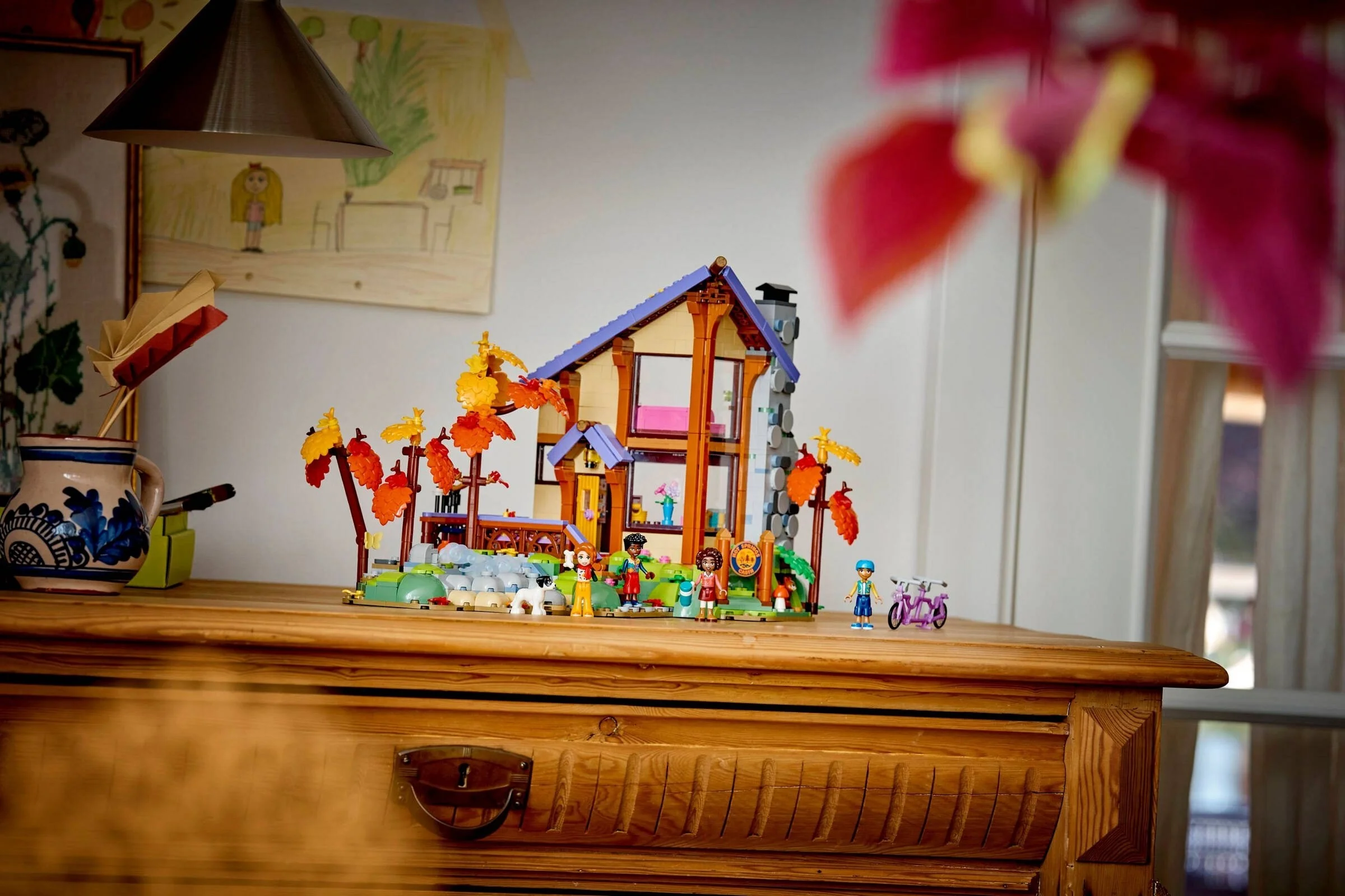 LEGO® 42705 Jesienna leśna chatka - zdjęcie 13