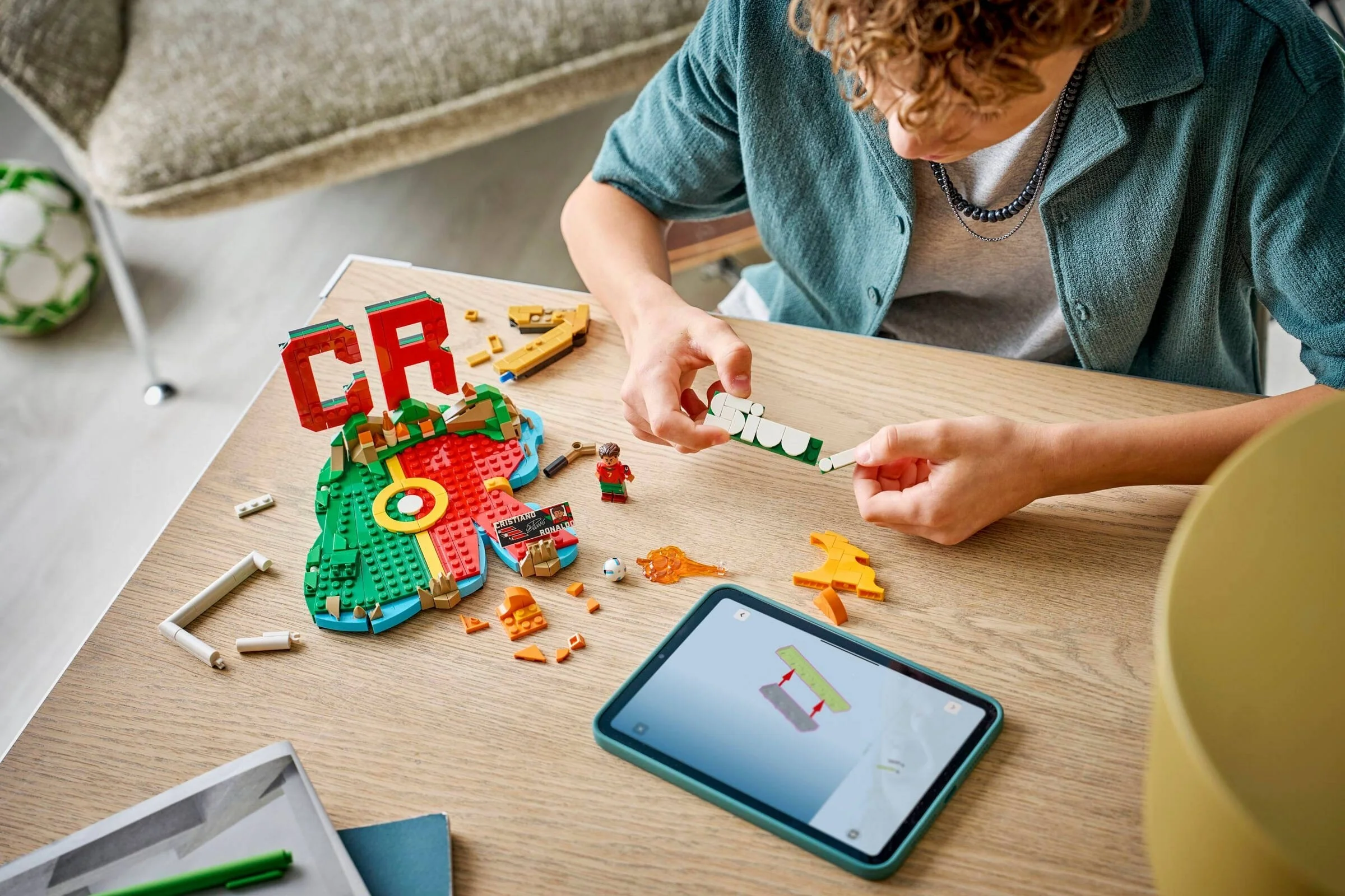 LEGO® 43012 Cristiano Ronaldo - piłkarskie momenty - zdjęcie 8