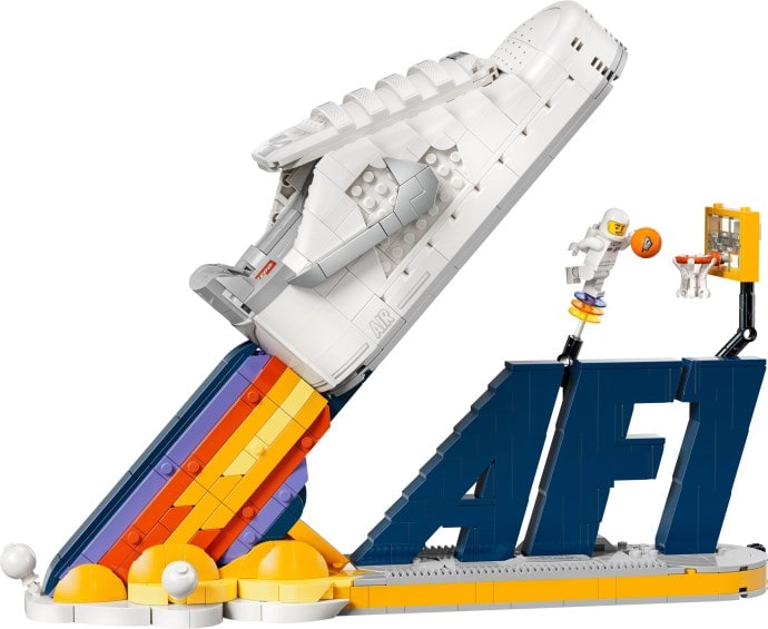 Zestaw Nike Air Force 1 x LEGO