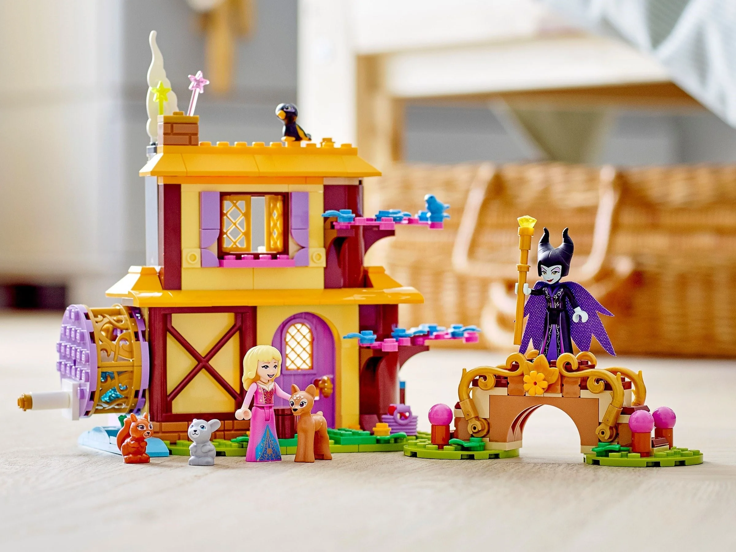 LEGO® 43188 Princess Leśna chatka Aurory - zdjęcie 7