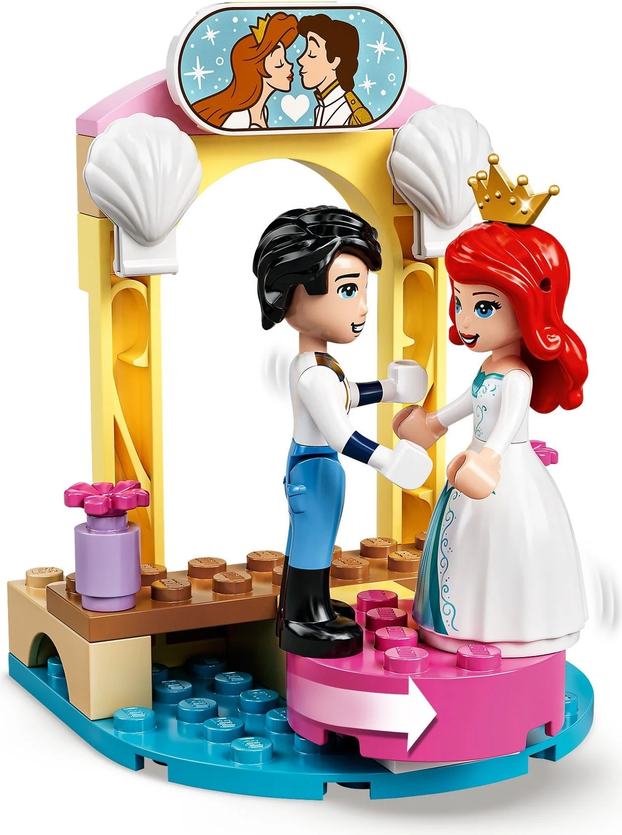 LEGO® 43191 Świąteczna łódź Arielki - zdjęcie 9