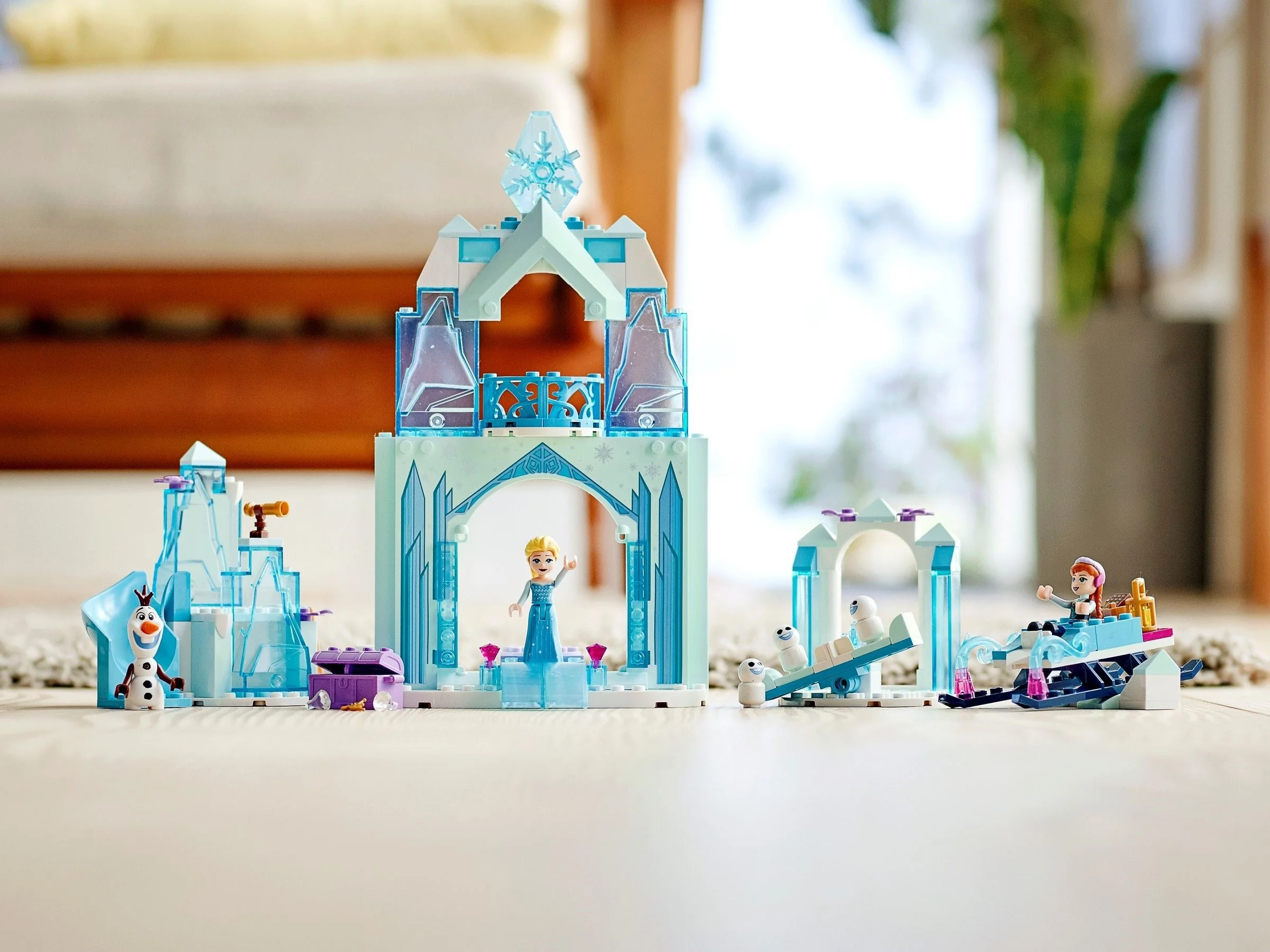 LEGO® 43194 Princess Lodowa kraina czarów Anny i Elsy - zdjęcie 4