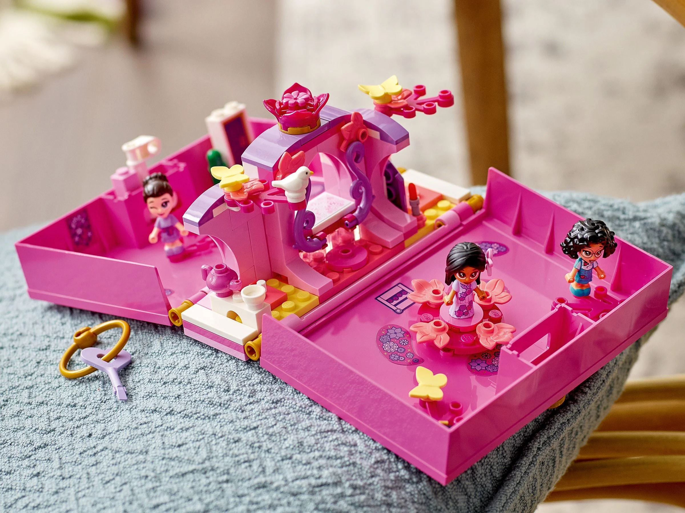 LEGO® 43201 Magiczne drzwi Isabeli - zdjęcie 14