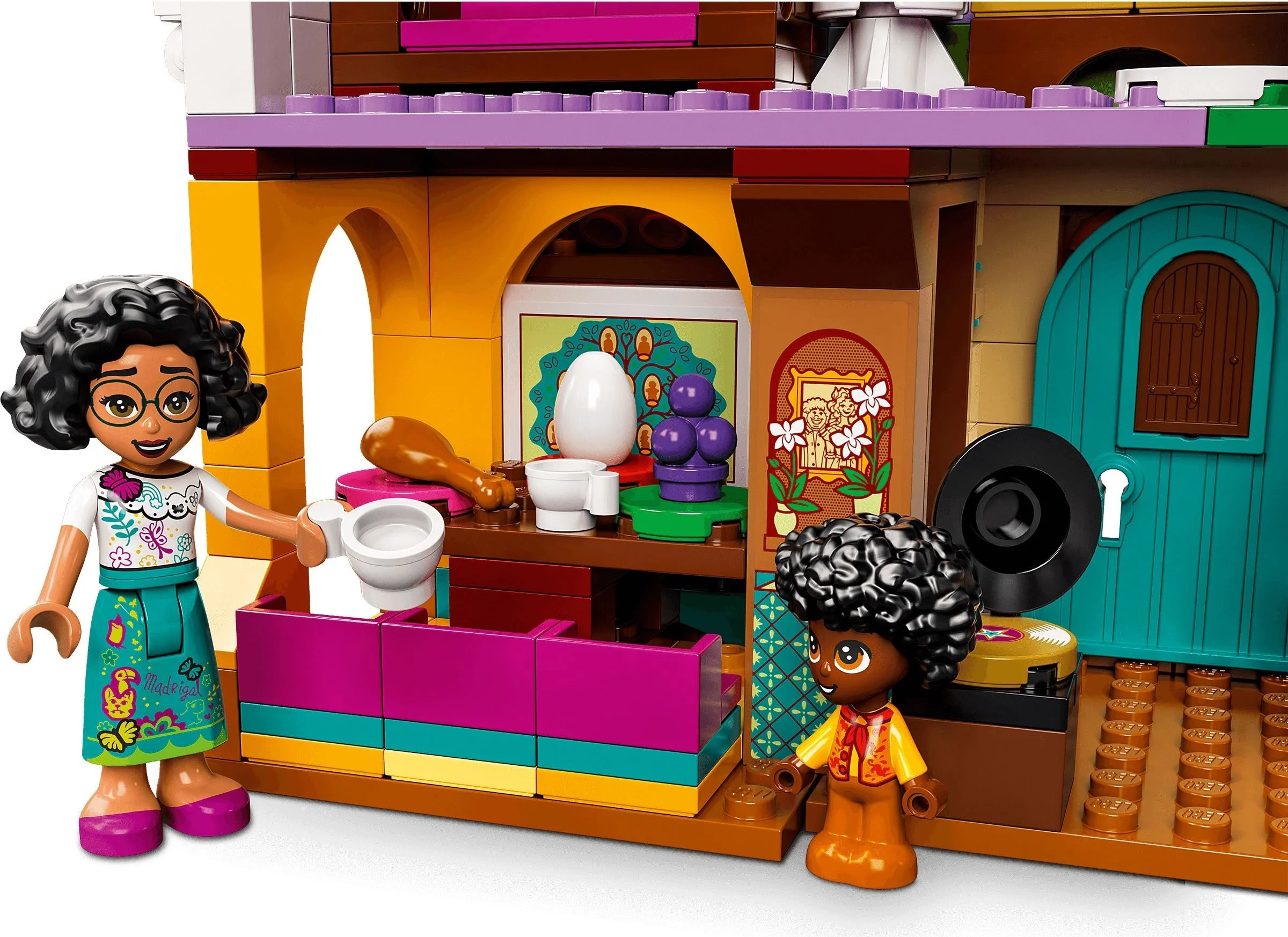 LEGO® 43202 Dom Madrigalów - zdjęcie 3