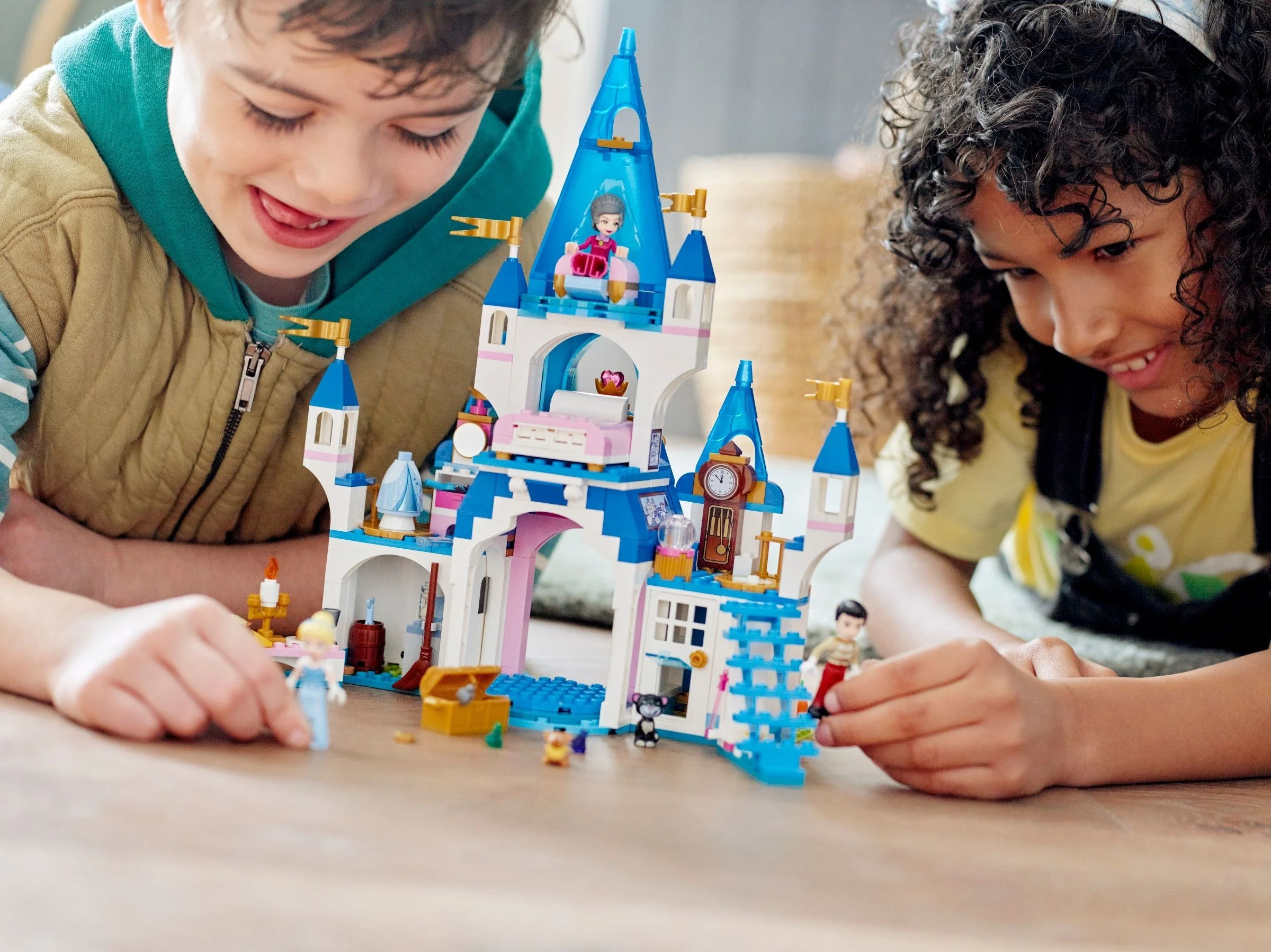 LEGO® 43206 Zamek Kopciuszka i księcia z bajki - zdjęcie 9