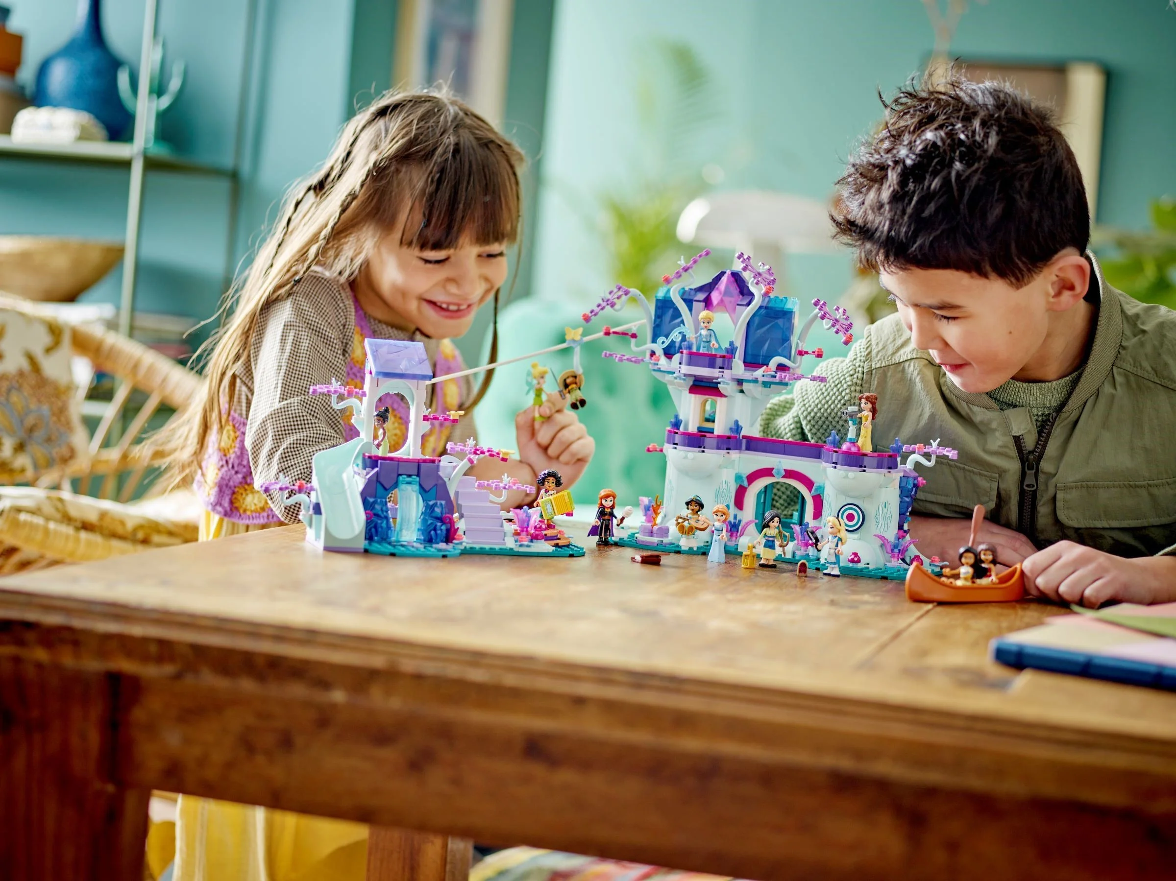 LEGO® 43215 Zaczarowany domek na drzewie - zdjęcie 6