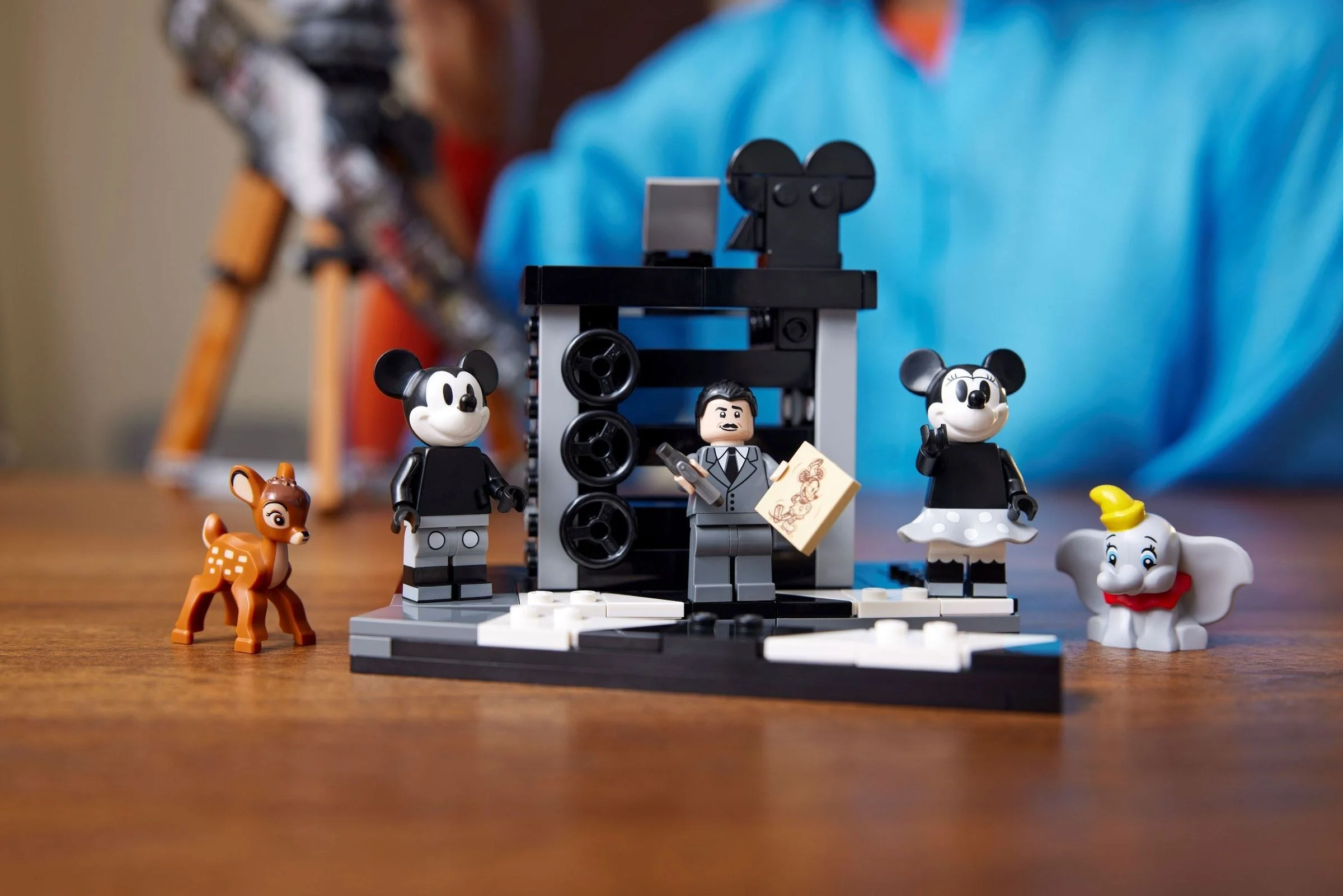 LEGO® 43230 Kamera Walta Disneya - zdjęcie 7