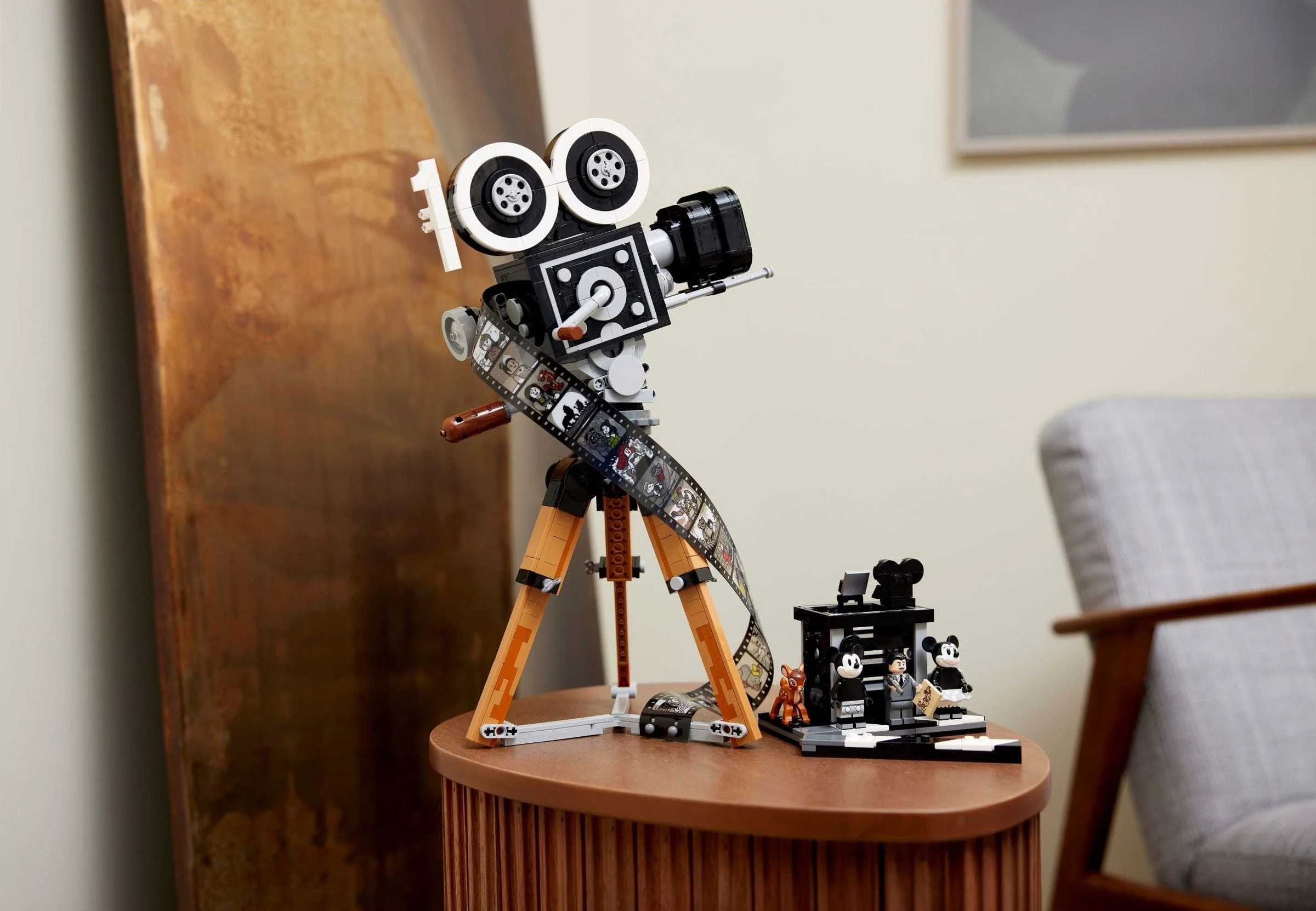 LEGO® 43230 Kamera Walta Disneya - zdjęcie 8